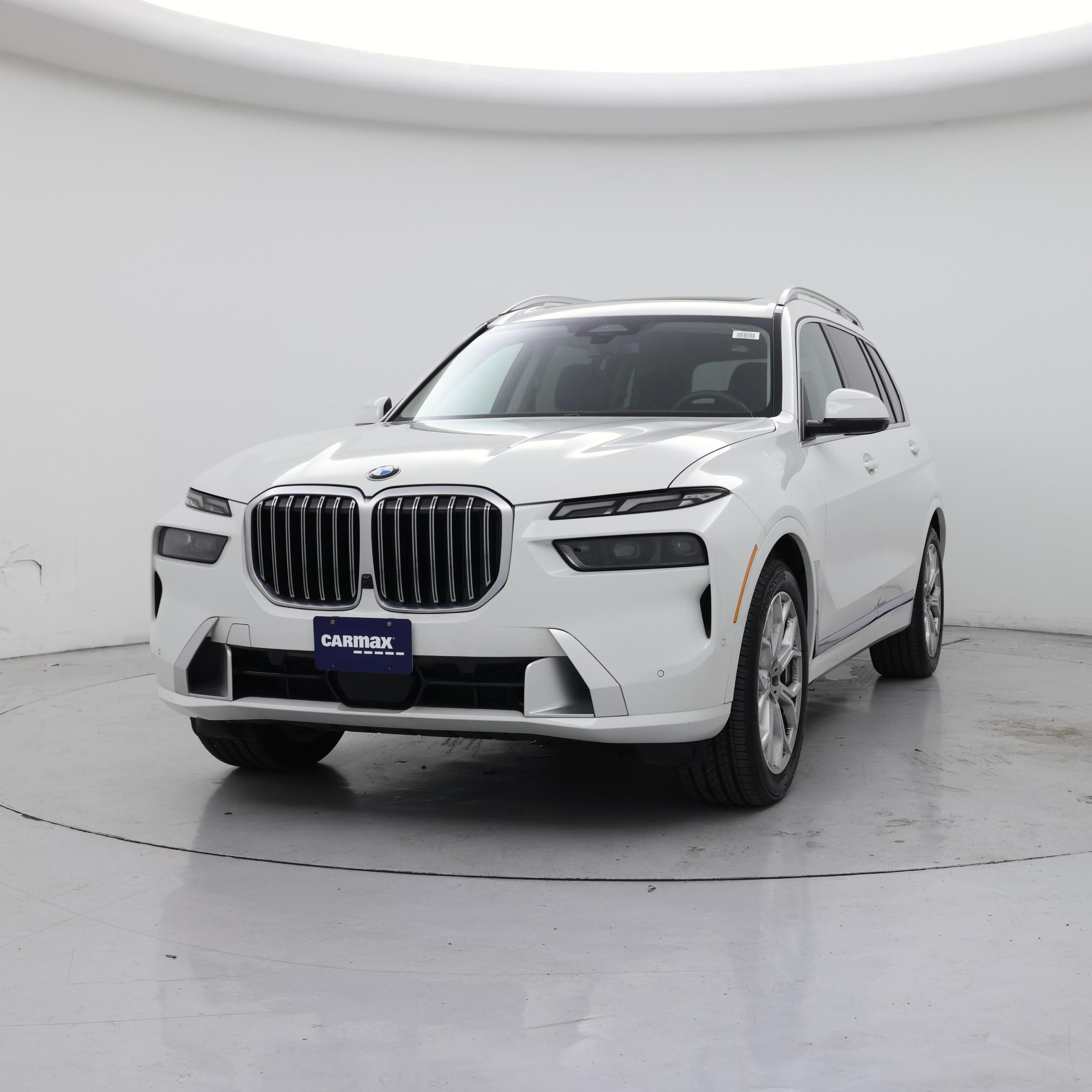 Thumbnail: 2023 BMW X7 - 4