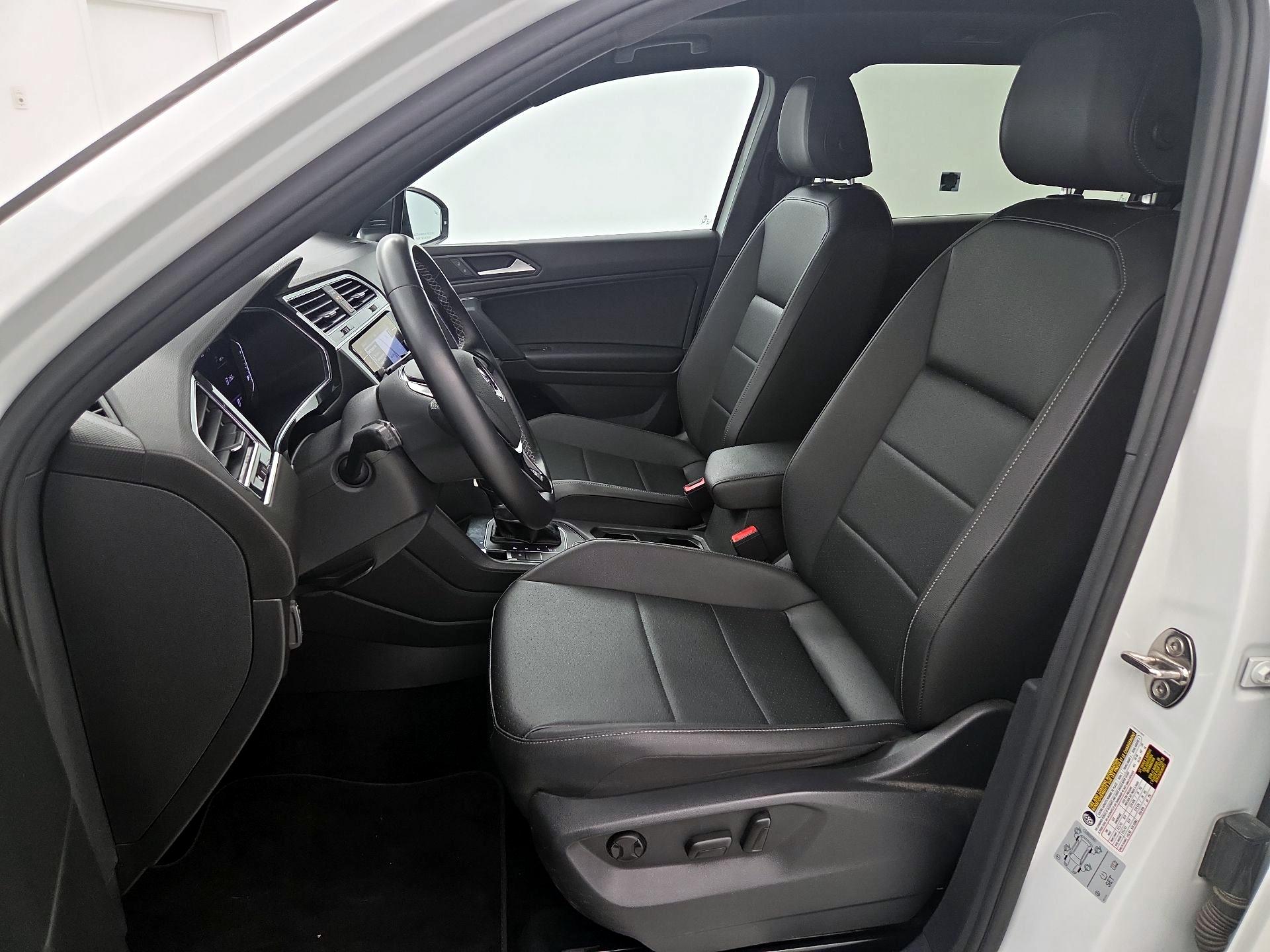 Thumbnail: 2019 Volkswagen Tiguan - 11