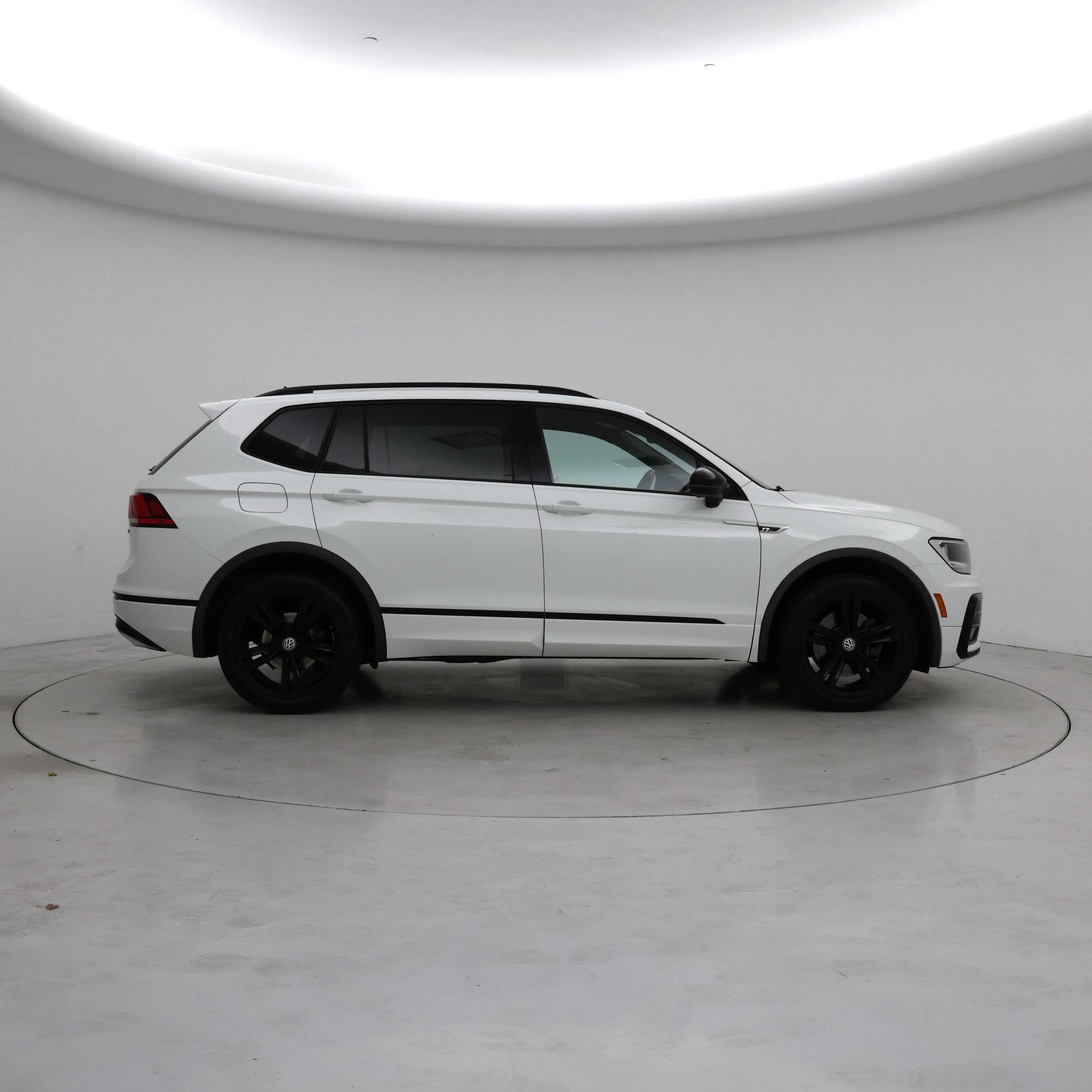 Thumbnail: 2019 Volkswagen Tiguan - 7