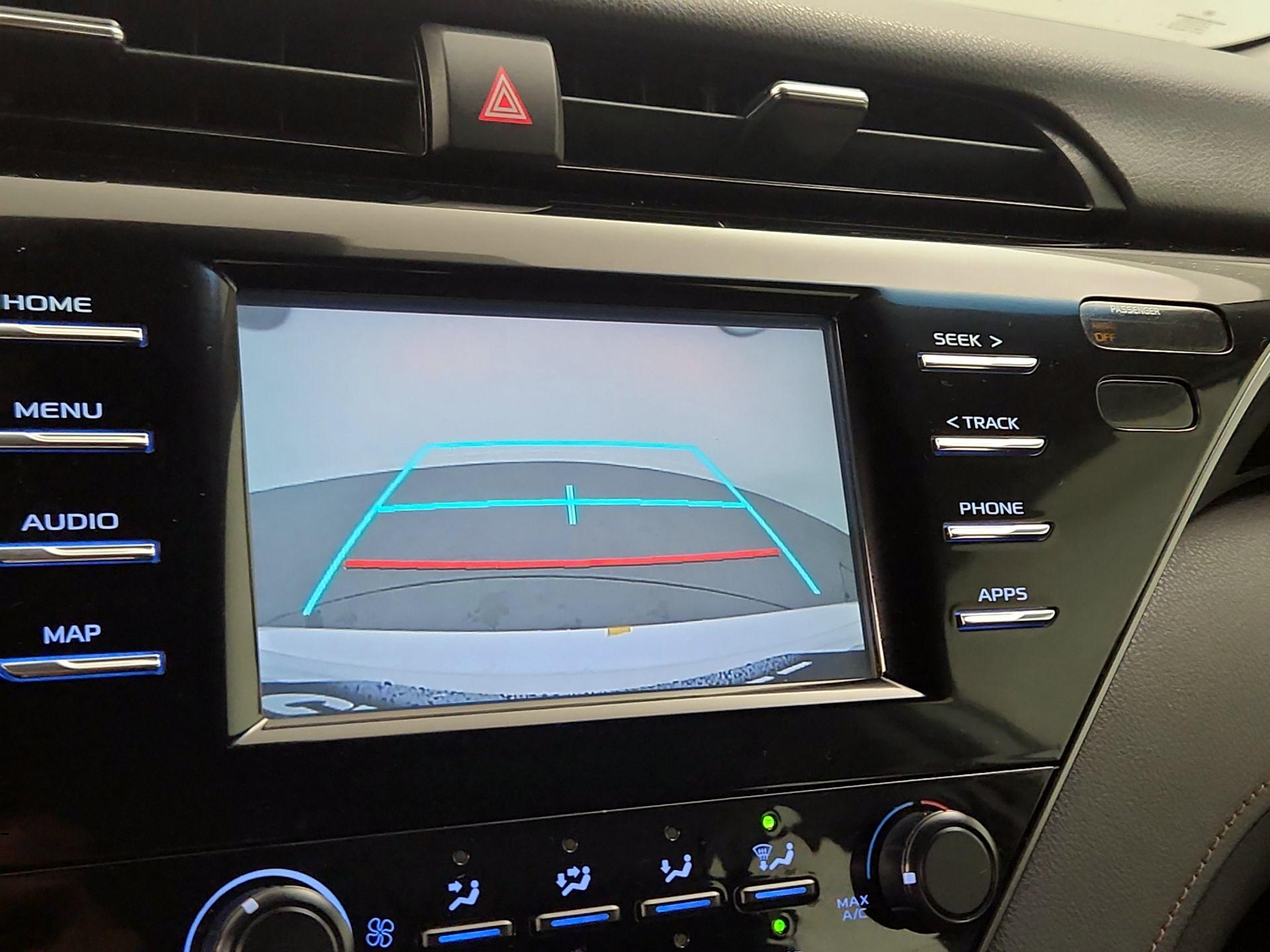 Thumbnail: 2019 Toyota Camry - 14