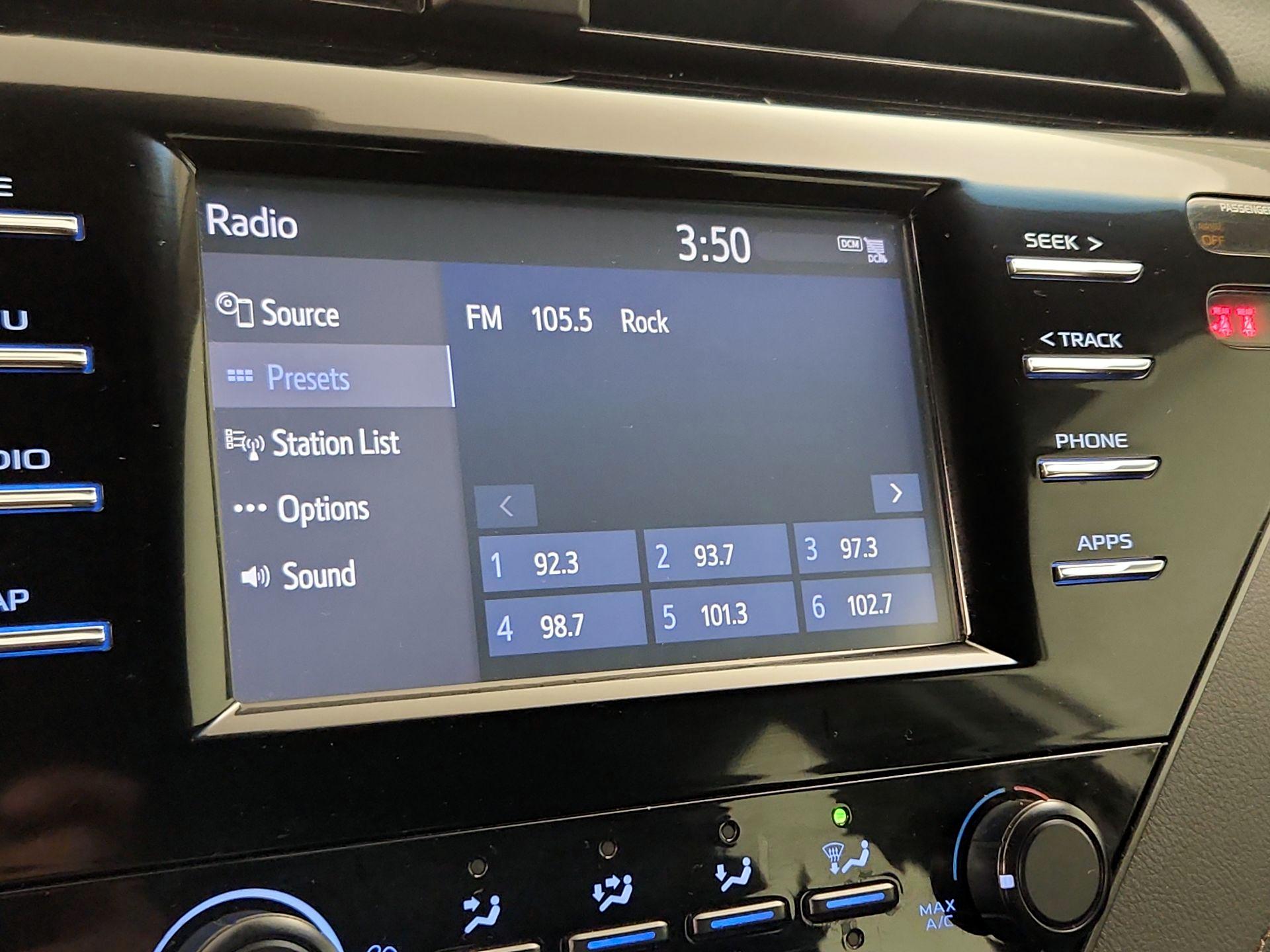 Thumbnail: 2019 Toyota Camry - 15