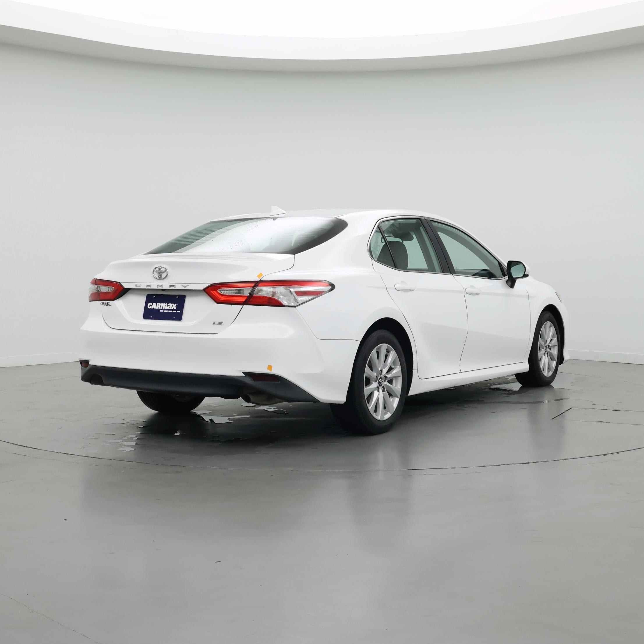 Thumbnail: 2019 Toyota Camry - 8