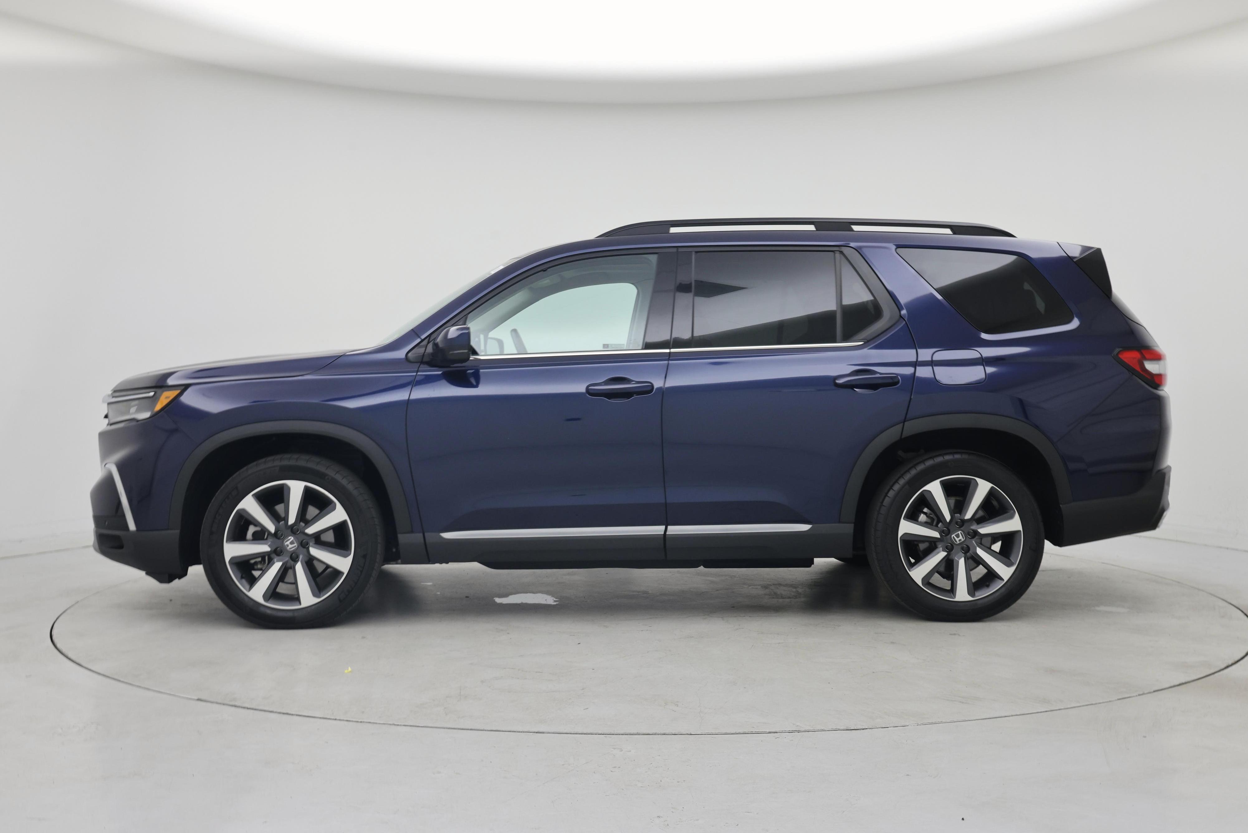 Thumbnail: 2024 Honda Pilot - 3