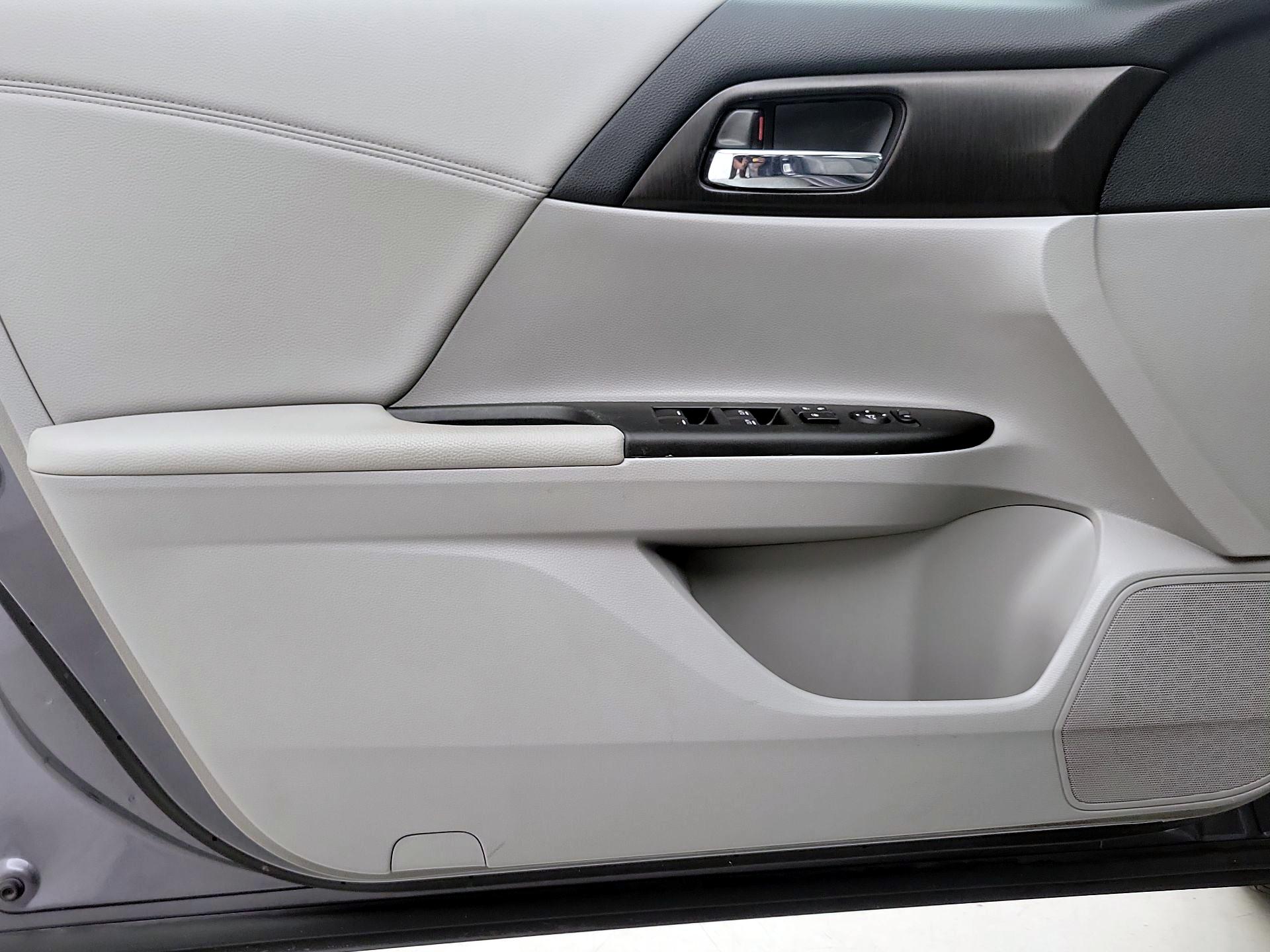Thumbnail: 2015 Honda Accord - 12
