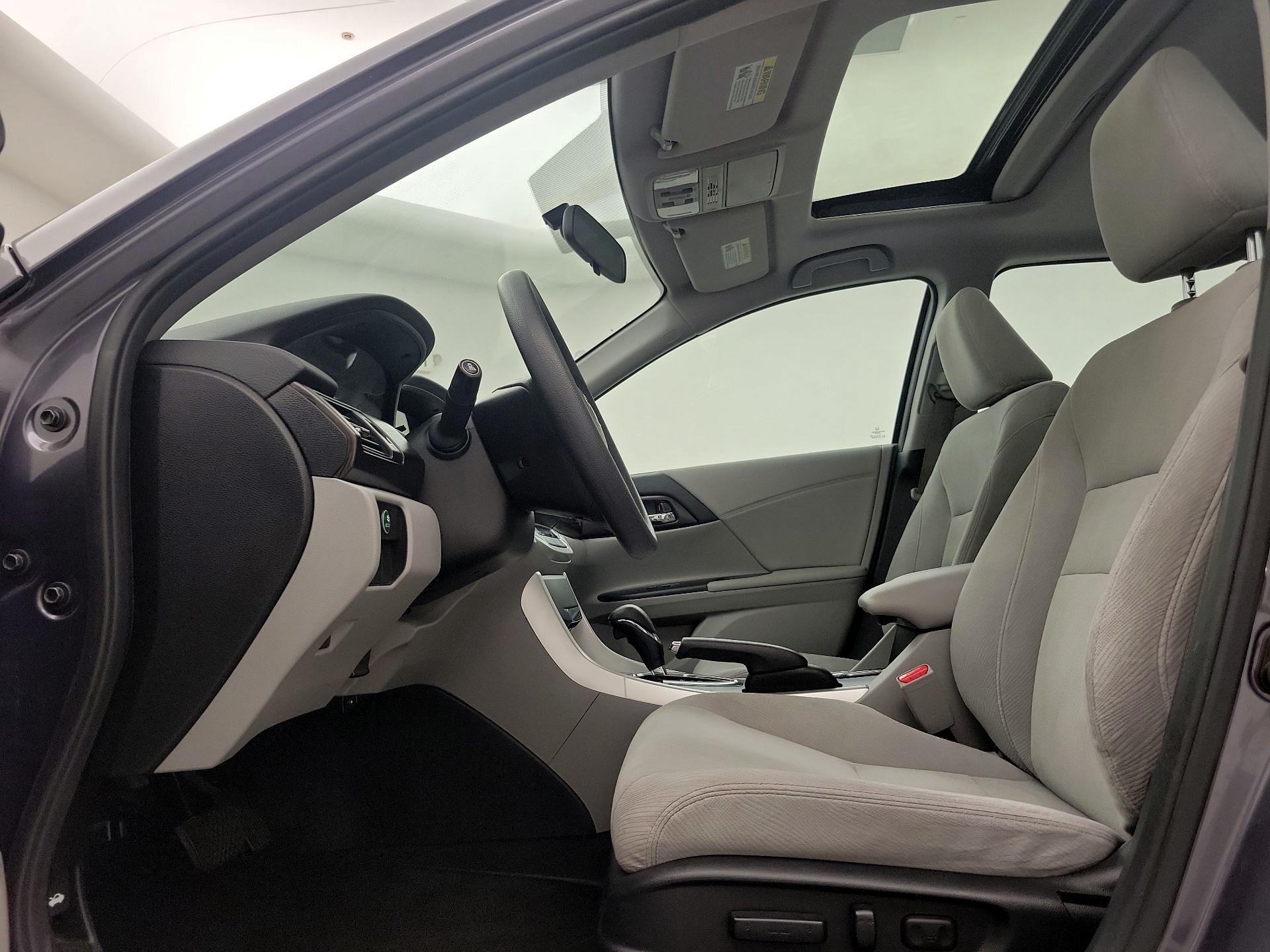 Thumbnail: 2015 Honda Accord - 19
