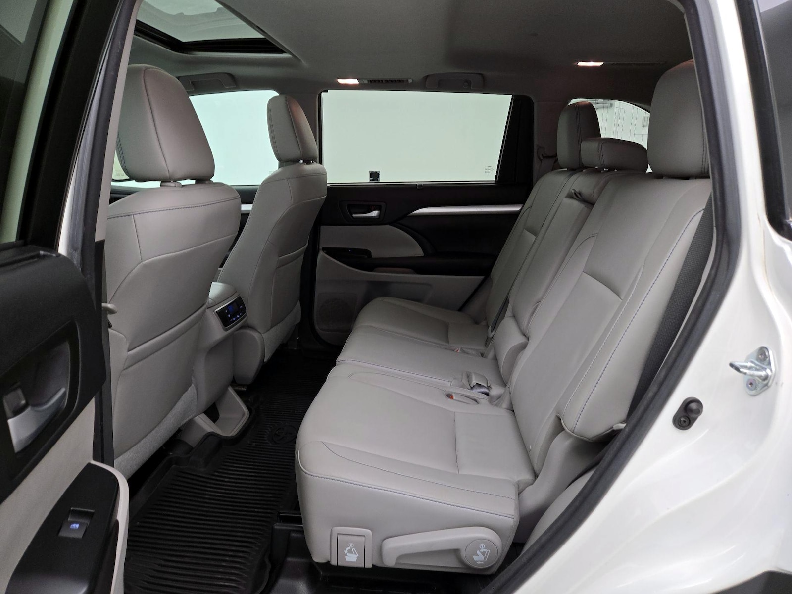 Rear Air Conditioning