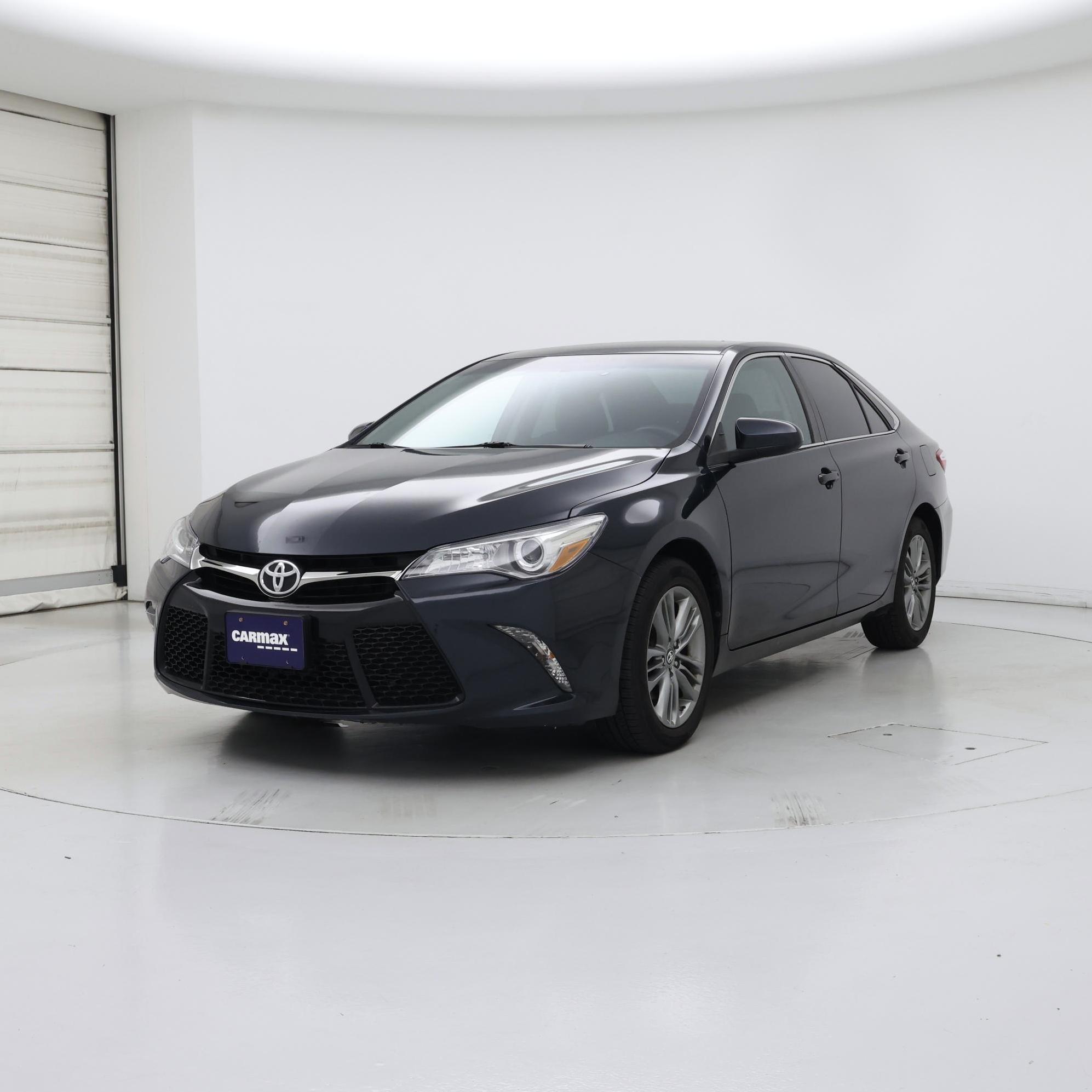 Thumbnail: 2016 Toyota Camry - 4