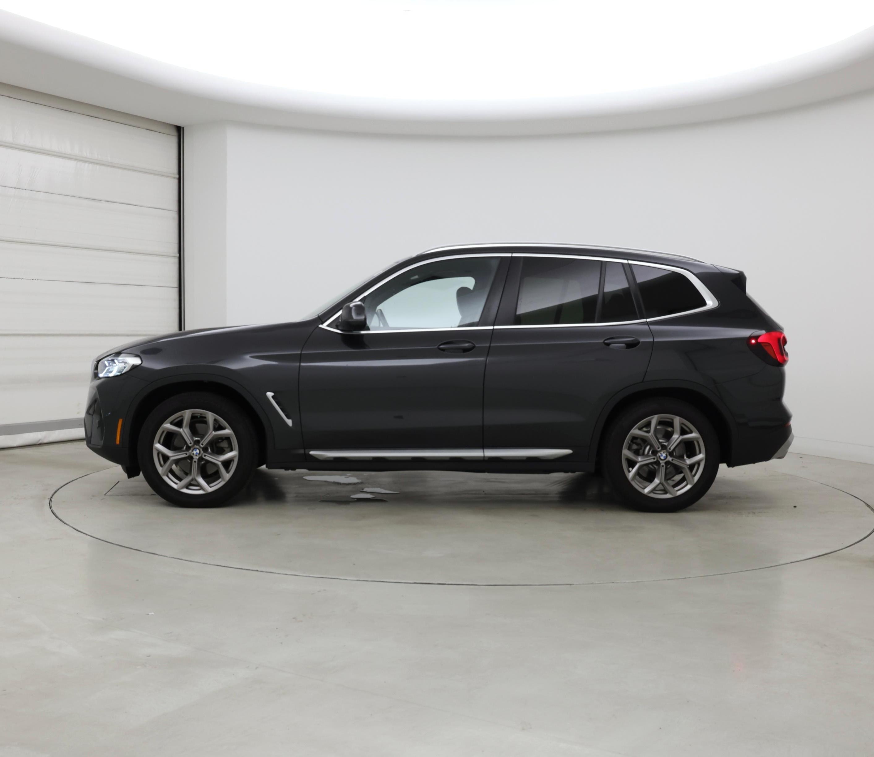 Thumbnail: 2022 BMW X3 - 3