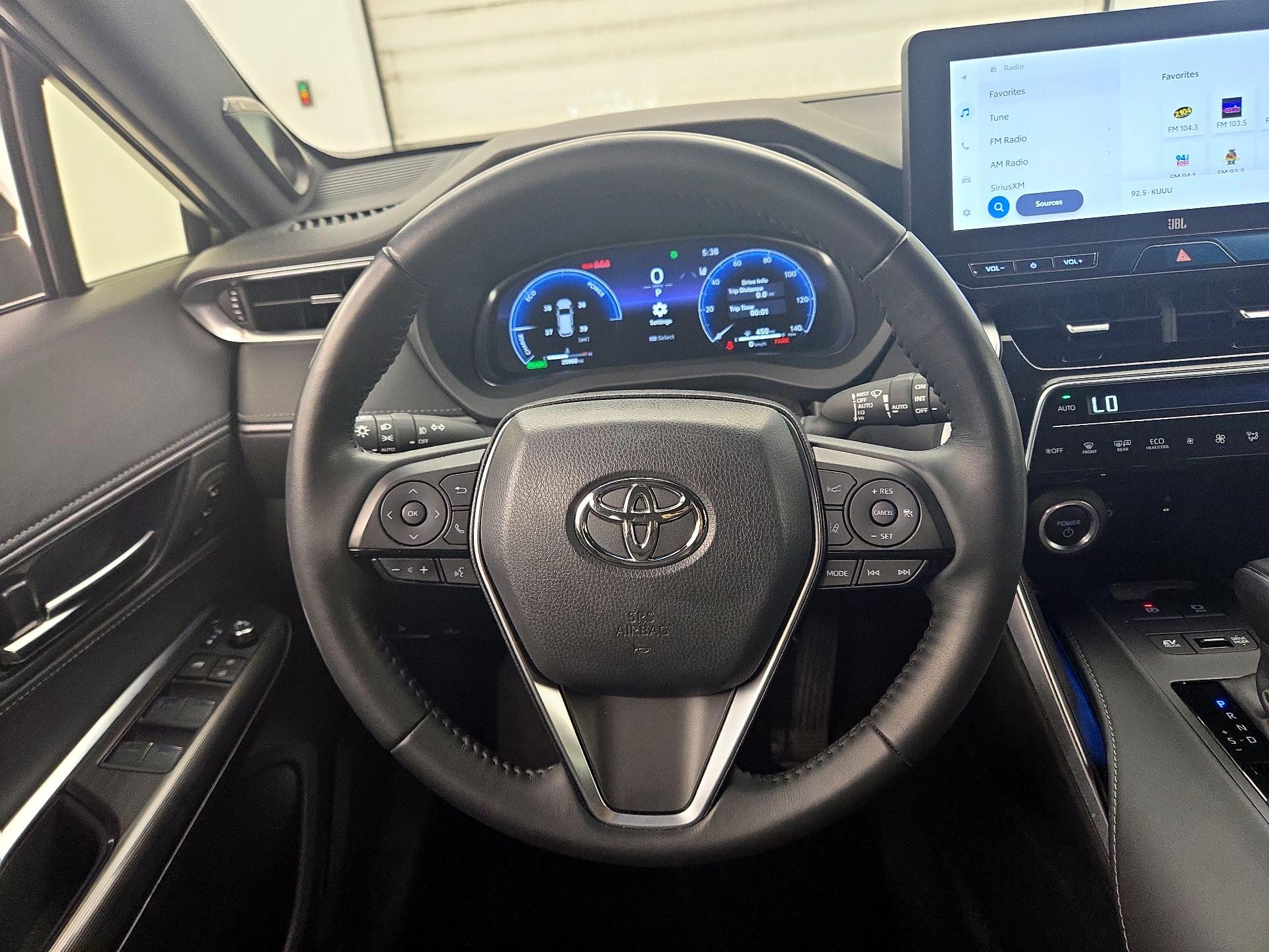 Thumbnail: 2024 Toyota Venza - 10