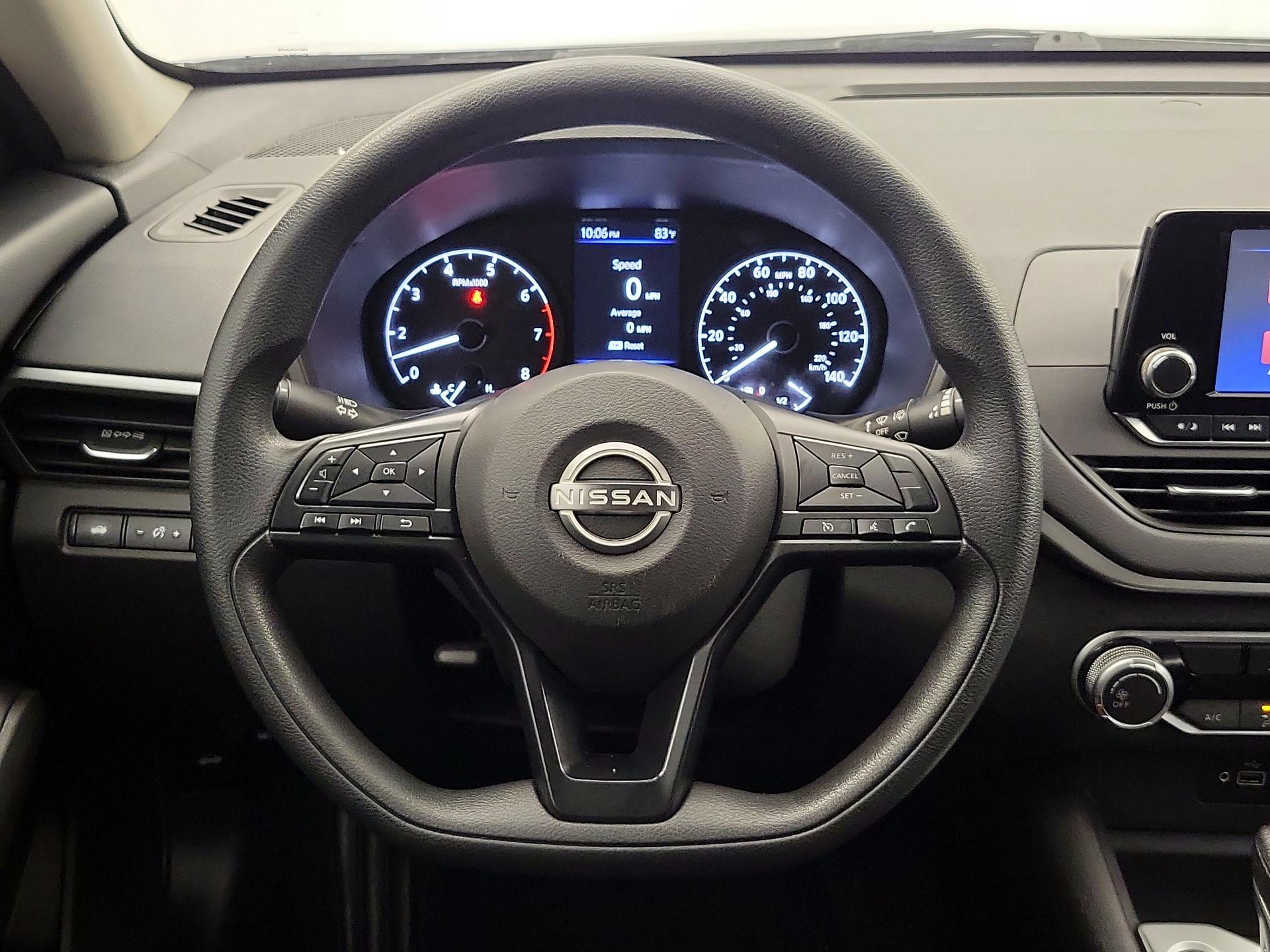 Thumbnail: 2023 Nissan Altima - 10