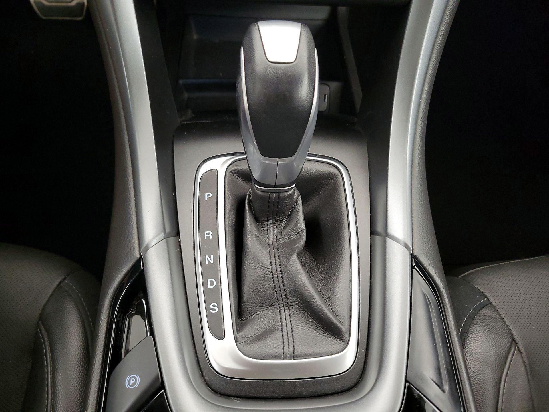 Thumbnail: 2014 Ford Fusion - 18