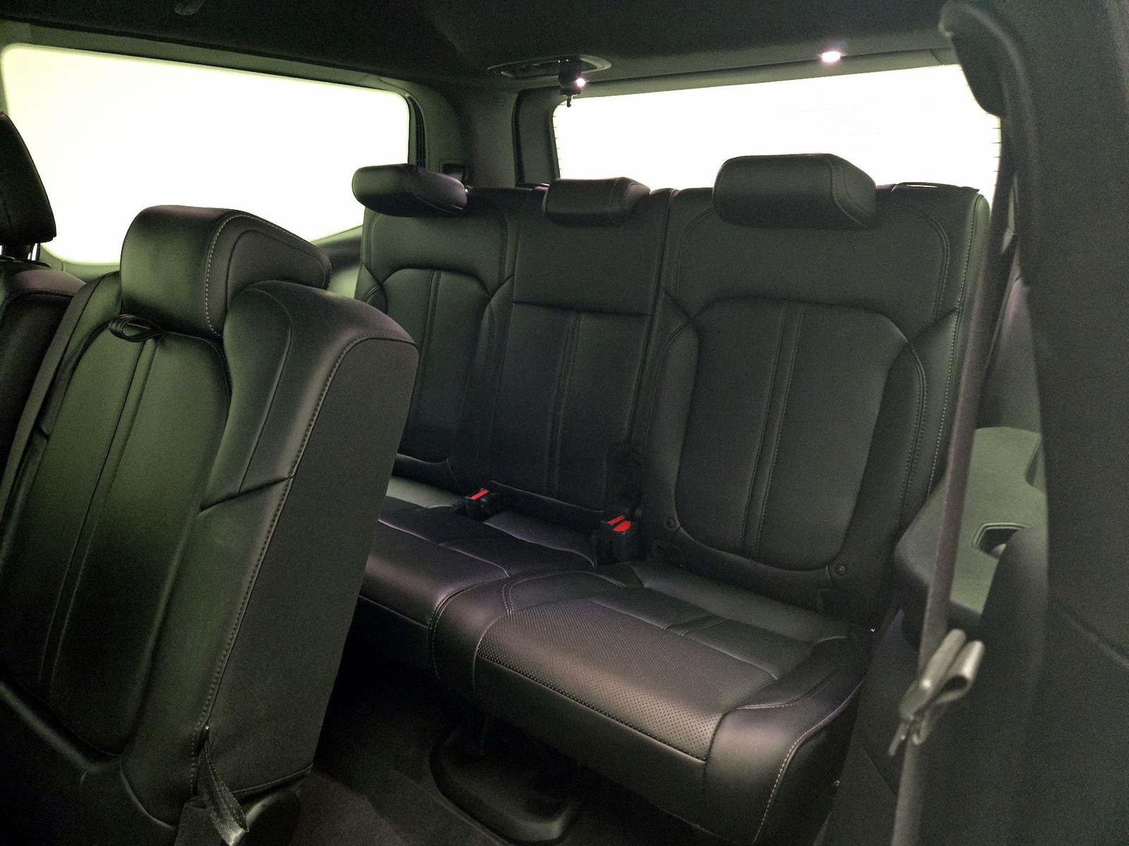 2022 Jeep Wagoneer Series I - Photo 22