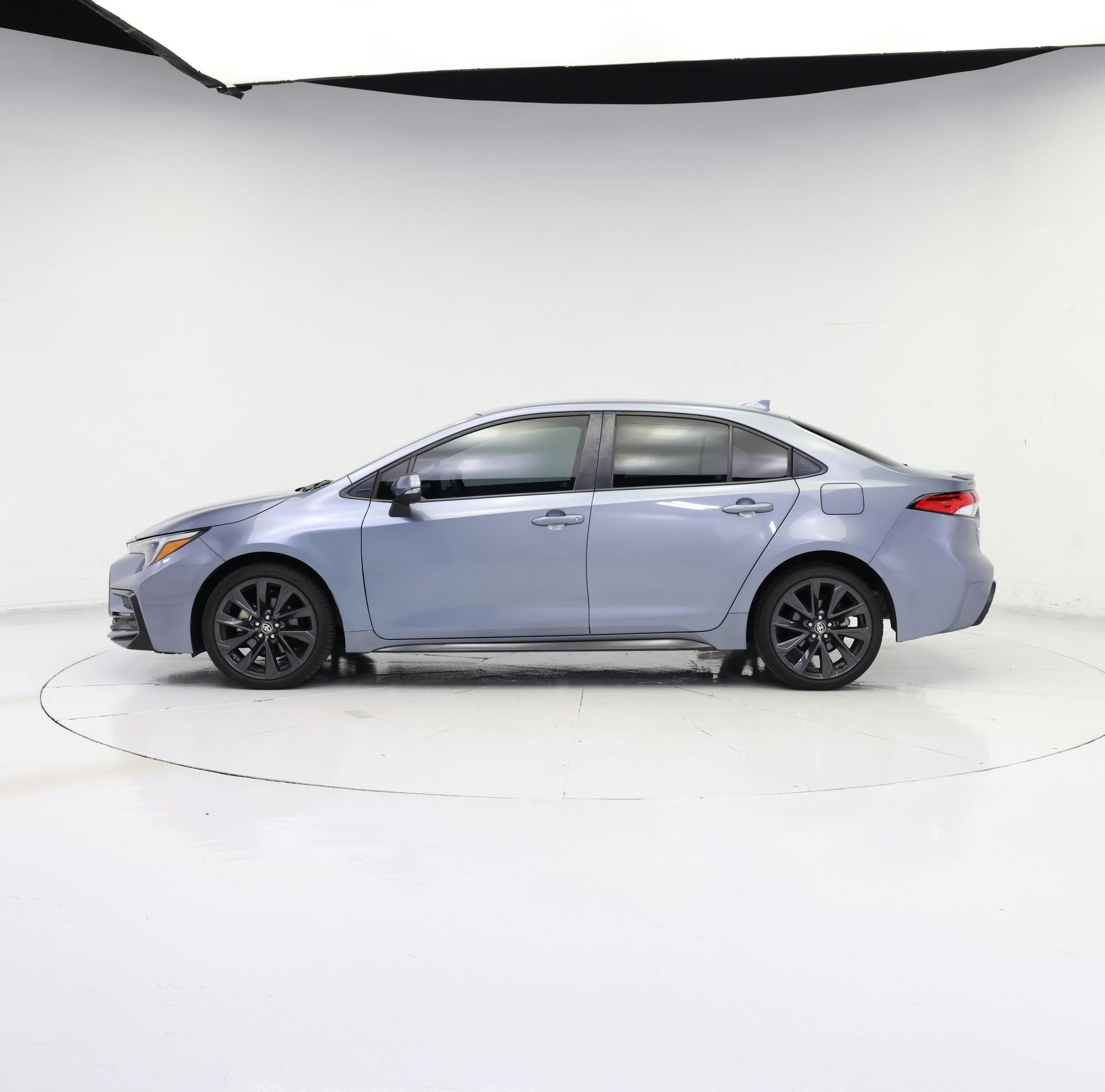Thumbnail: 2023 Toyota Corolla - 3