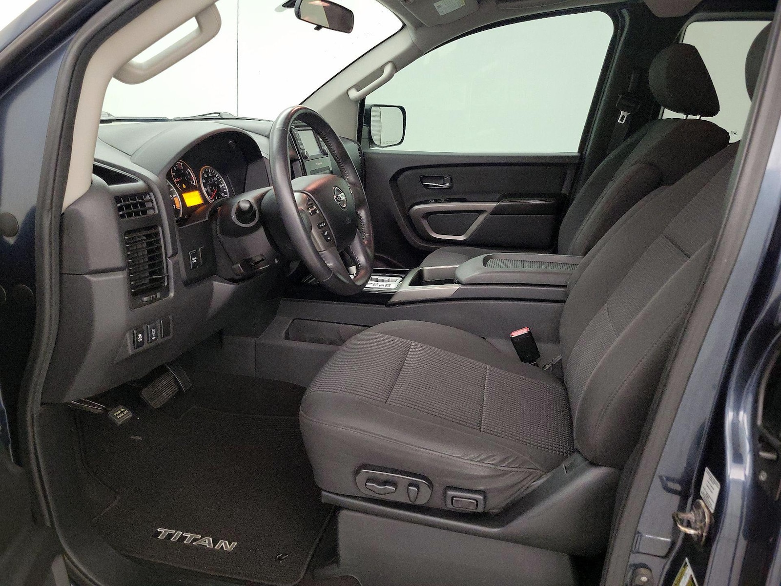 Power Seat(s) & Side Airbags