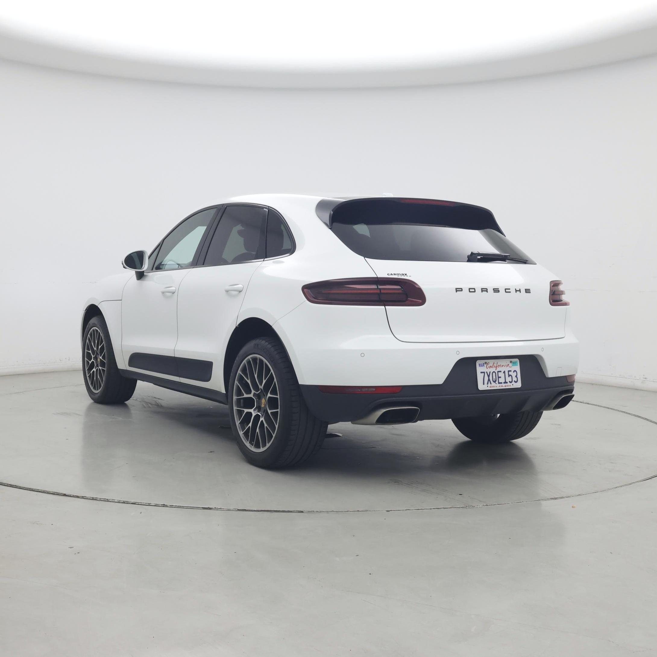 Thumbnail: 2017 Porsche Macan - 2