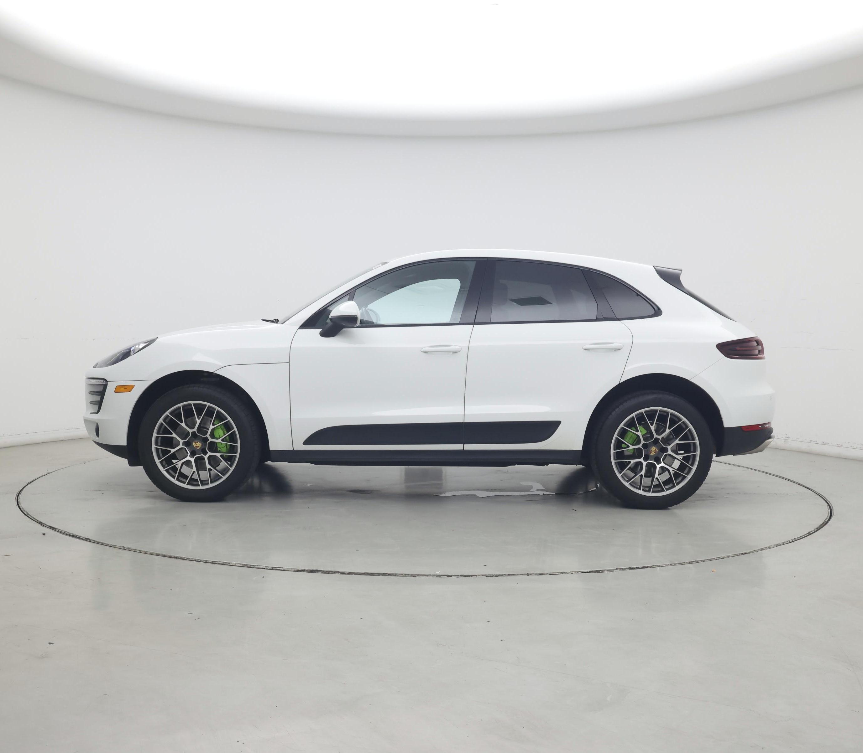 Thumbnail: 2017 Porsche Macan - 3