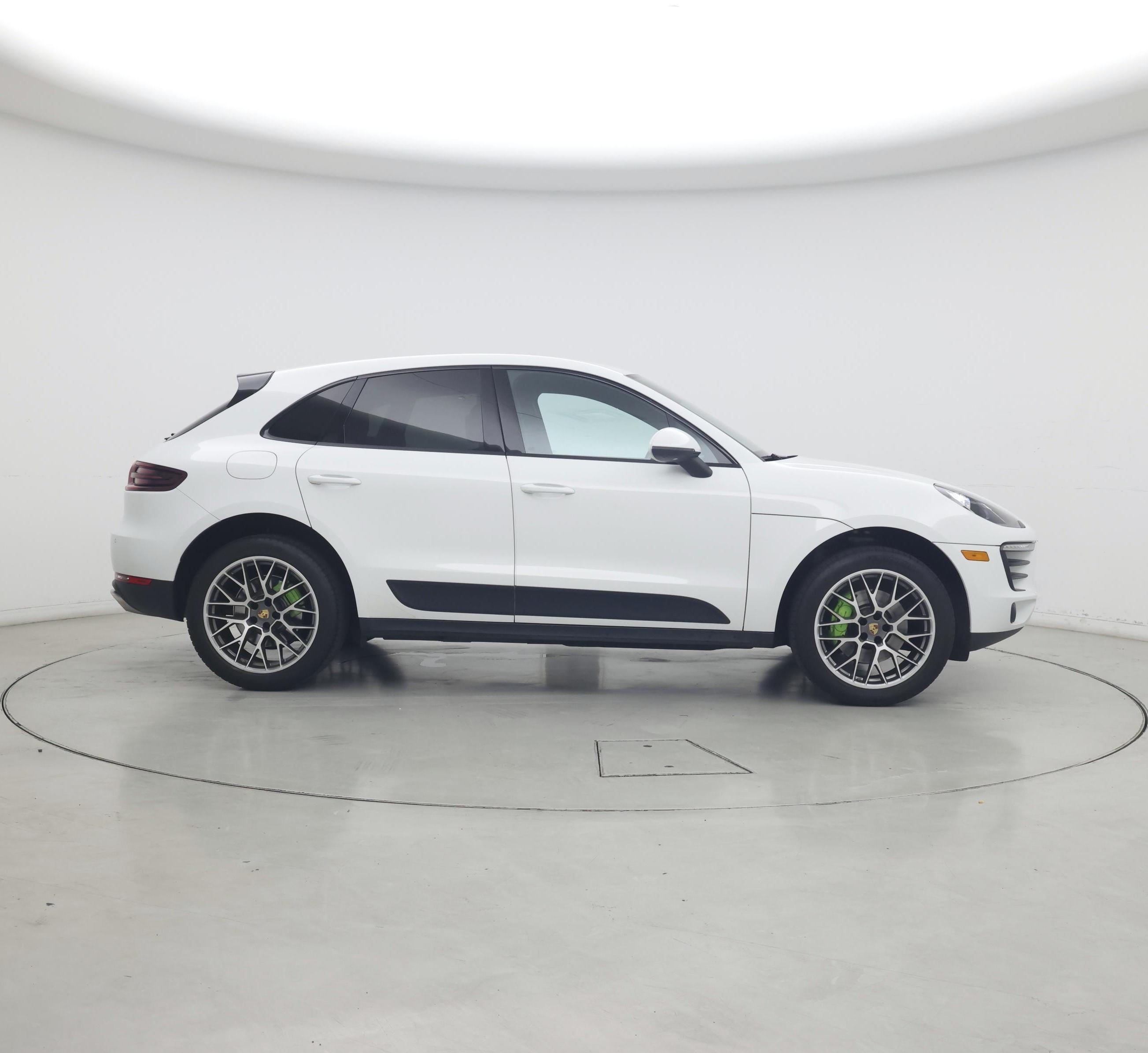 Thumbnail: 2017 Porsche Macan - 7