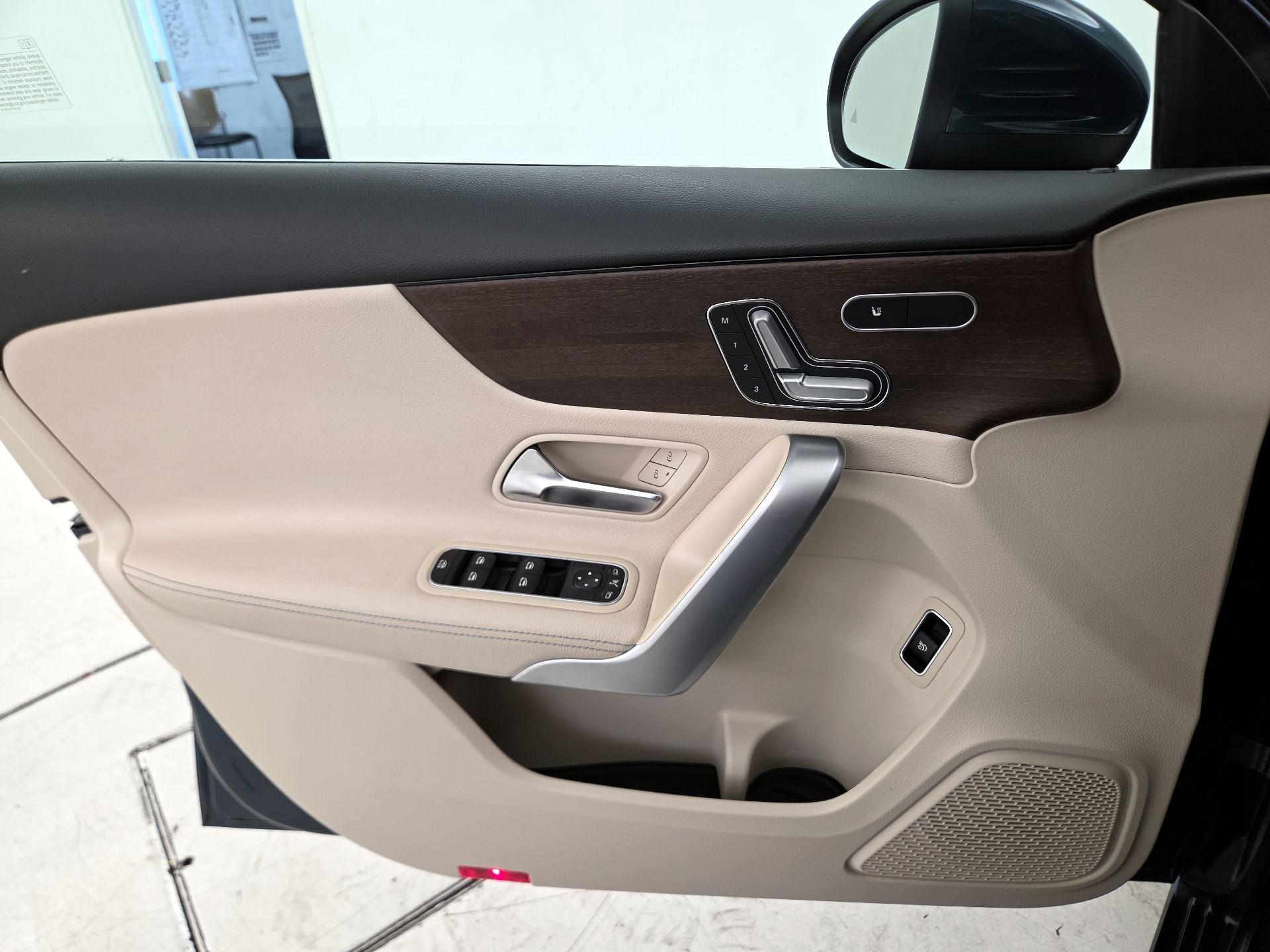 Thumbnail: 2019 Mercedes-Benz A-Class - 12