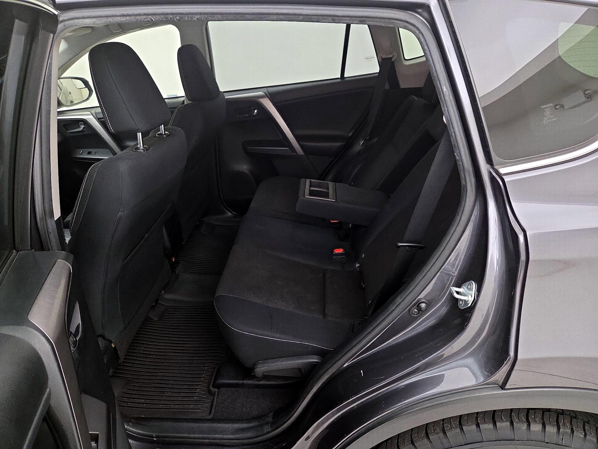 Thumbnail: 2017 Toyota RAV4 - 19