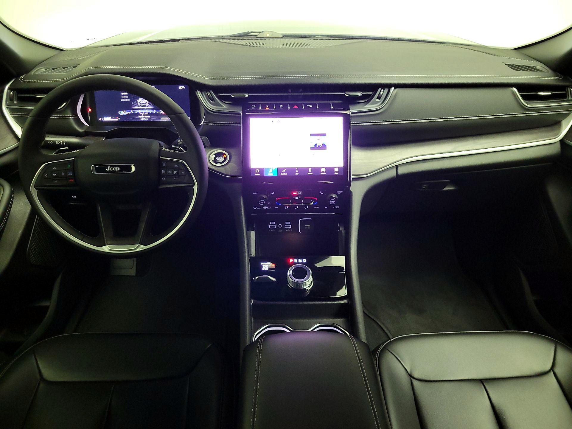 Thumbnail: 2025 Jeep Grand Cherokee - 9