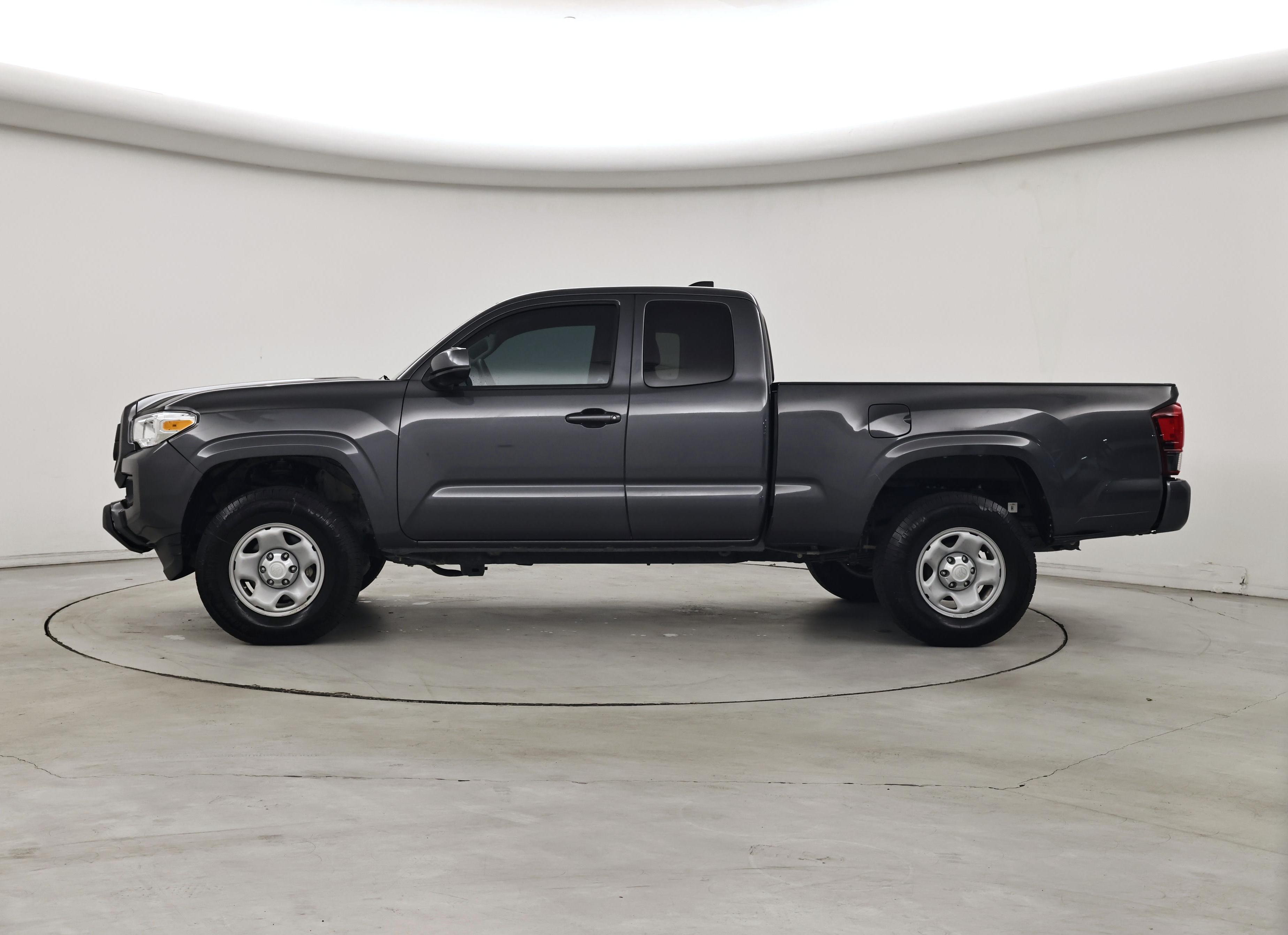 Thumbnail: 2023 Toyota Tacoma - 3