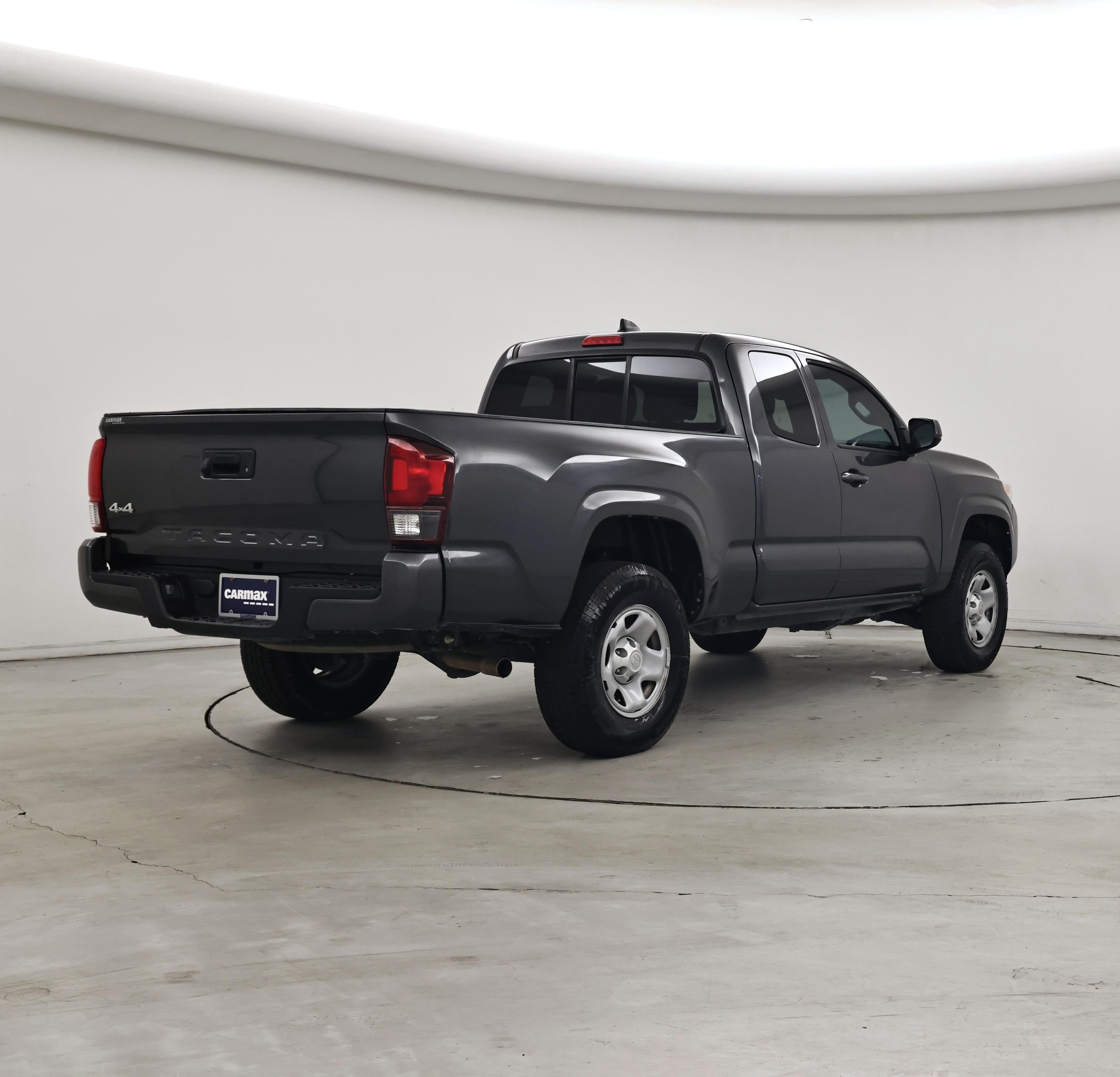 Thumbnail: 2023 Toyota Tacoma - 8