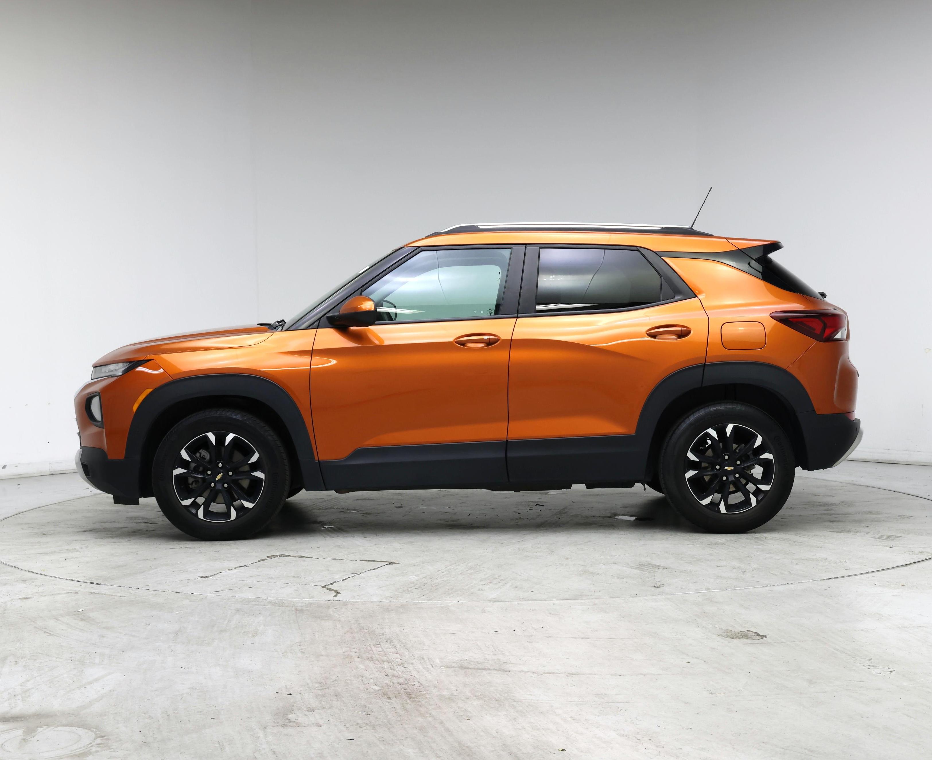 Thumbnail: 2022 Chevrolet TrailBlazer - 3
