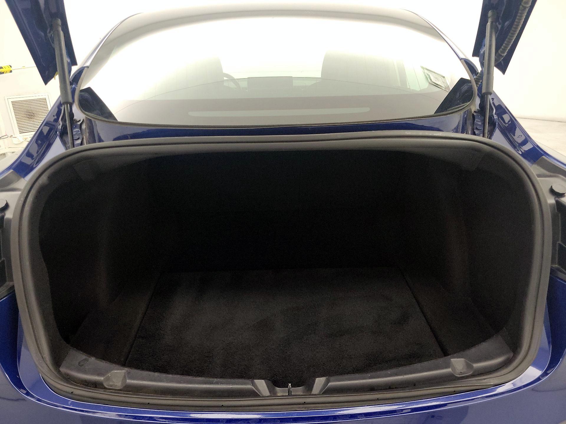 Thumbnail: 2020 Tesla Model 3 - 20