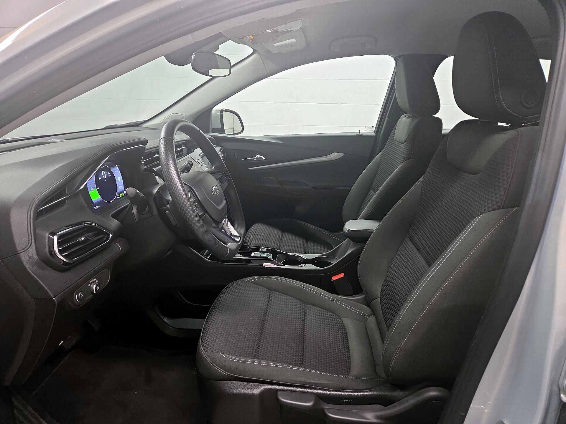 Thumbnail: 2023 Chevrolet Bolt EUV - 9