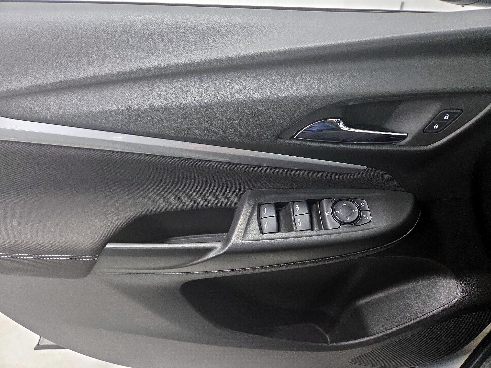 Thumbnail: 2023 Chevrolet Bolt EUV - 10
