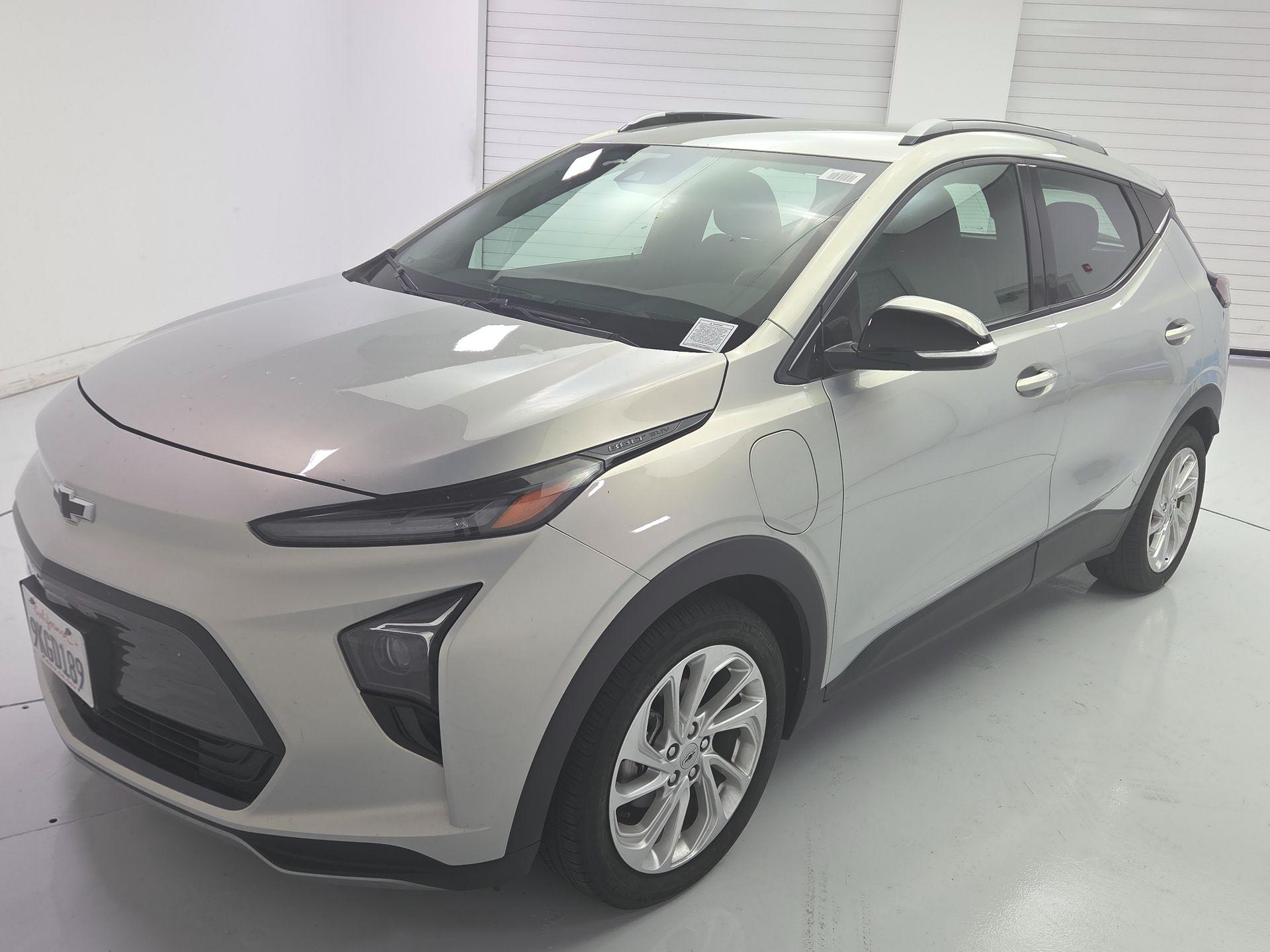 Thumbnail: 2023 Chevrolet Bolt EUV - 3