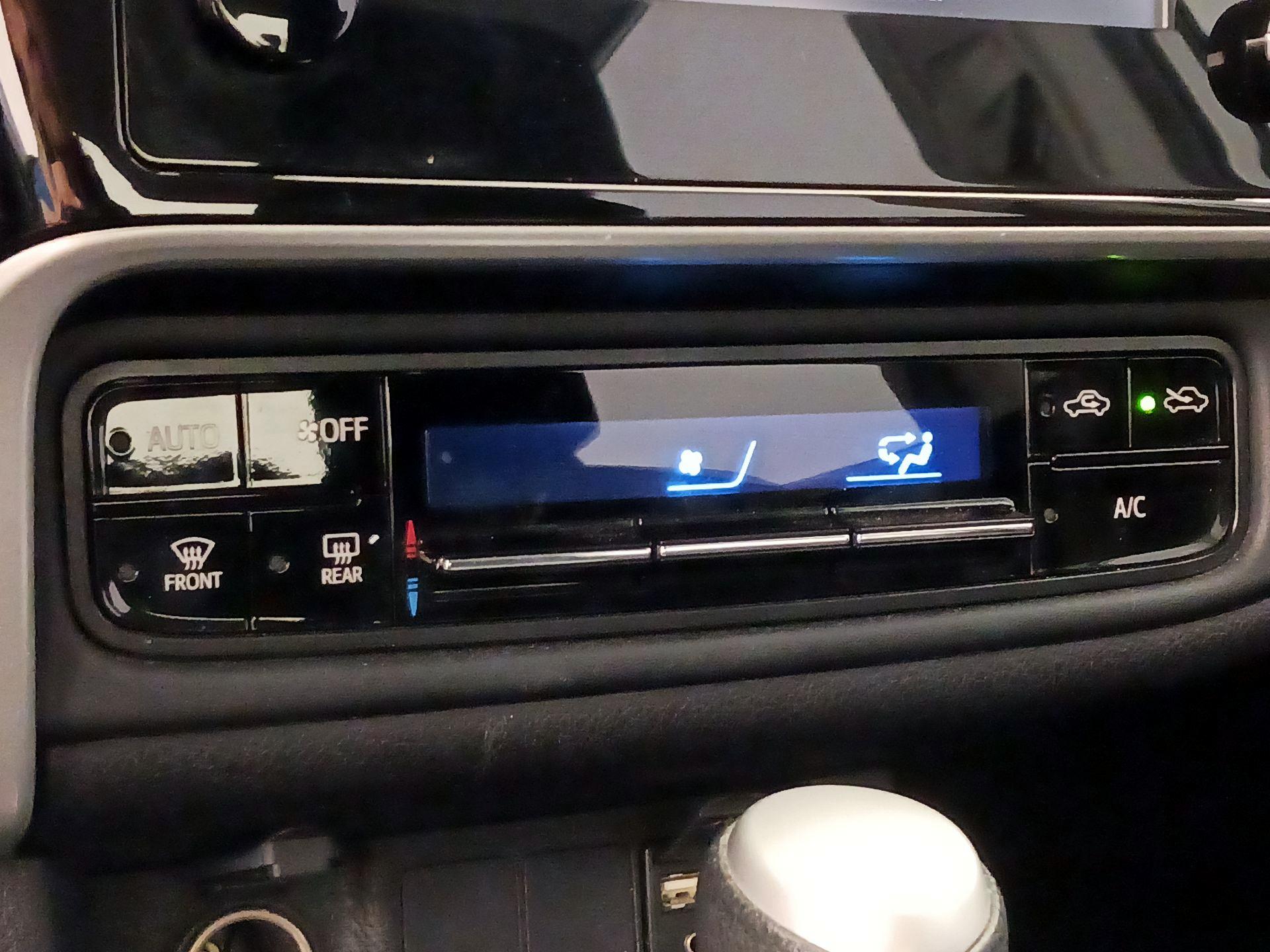 Thumbnail: 2019 Toyota Corolla - 16