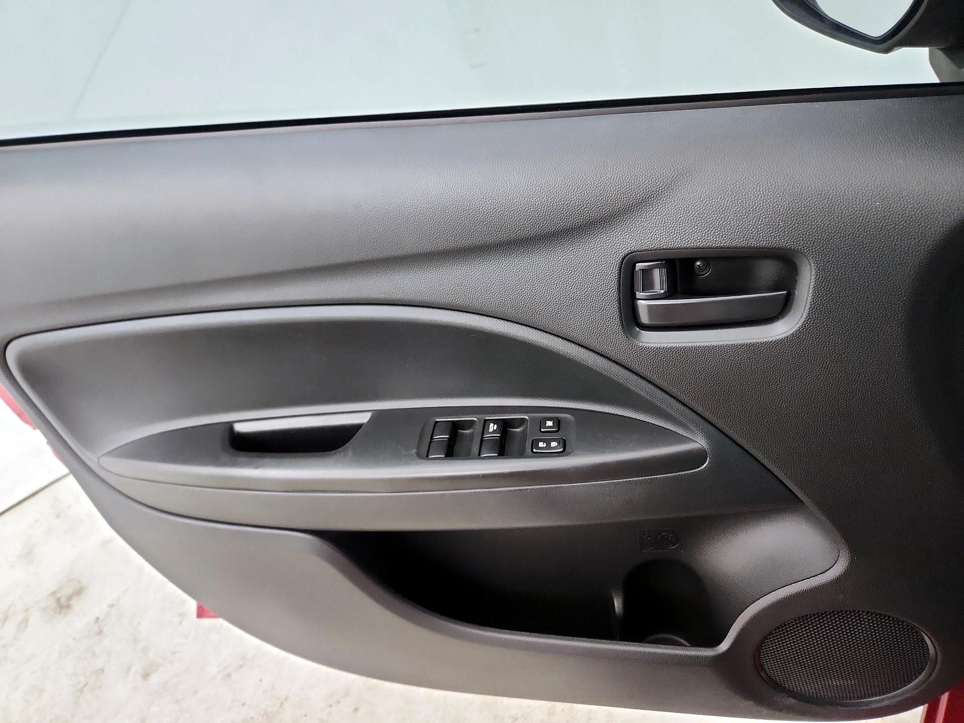 Thumbnail: 2019 Mitsubishi Mirage - 12