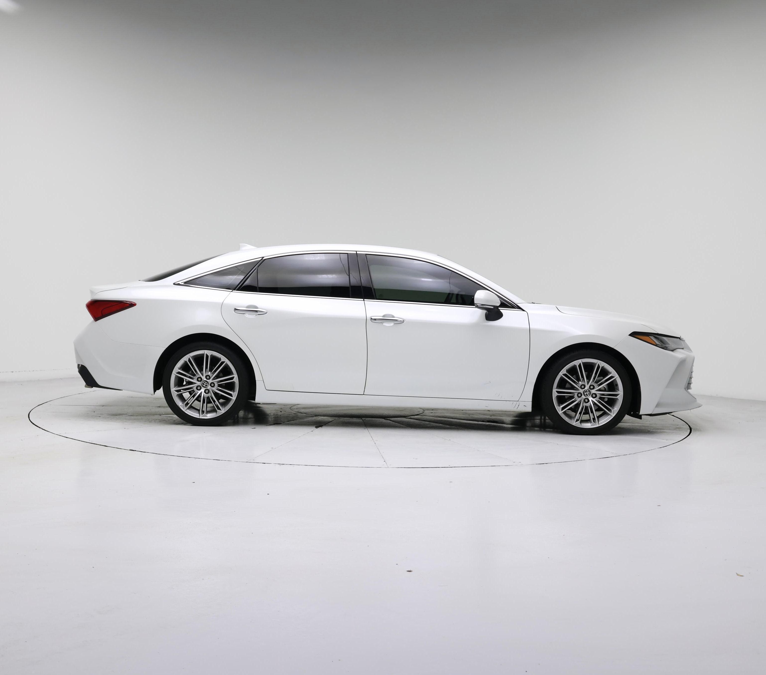 Thumbnail: 2021 Toyota Avalon - 7