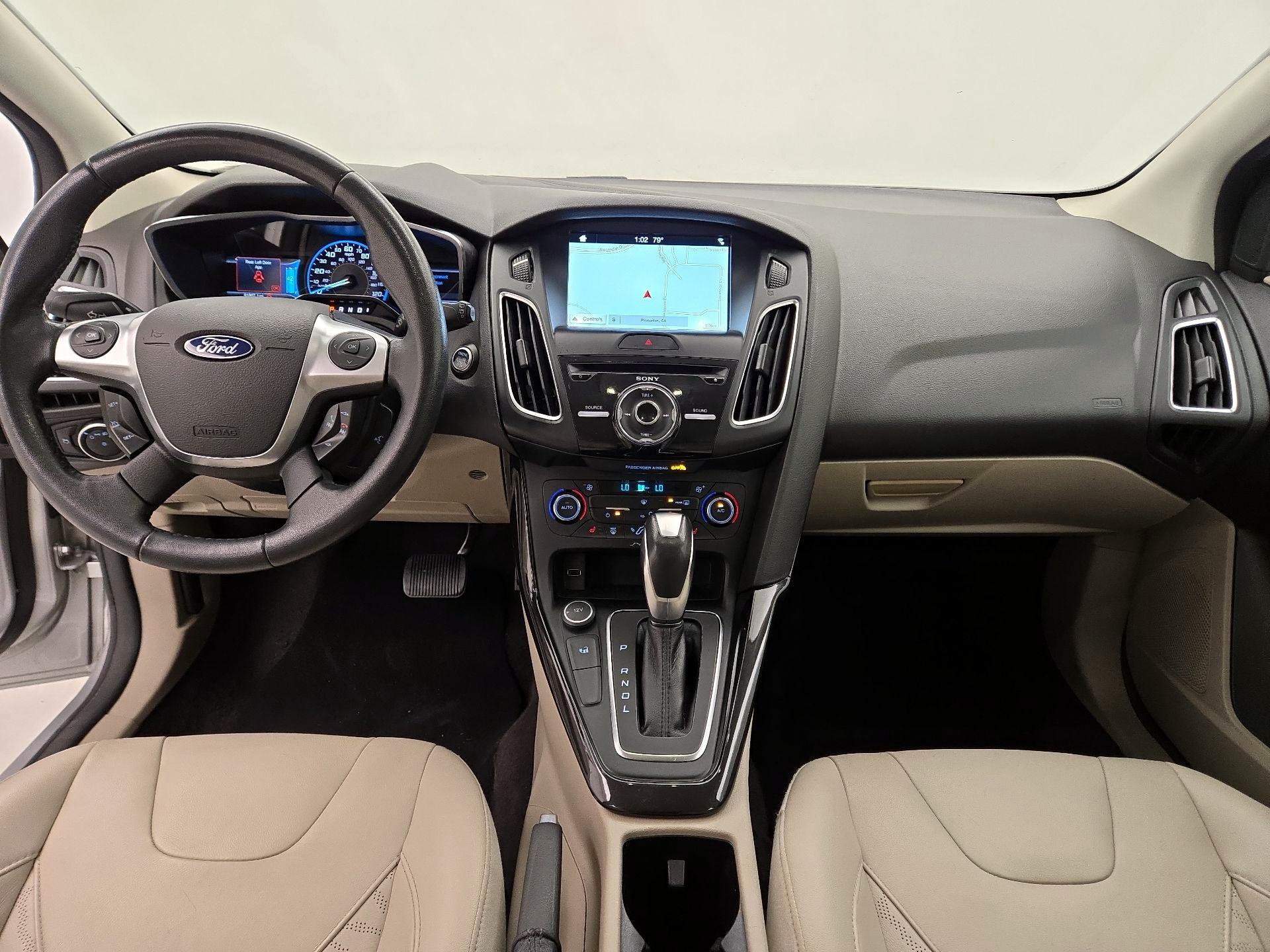 Thumbnail: 2017 Ford Focus - 9