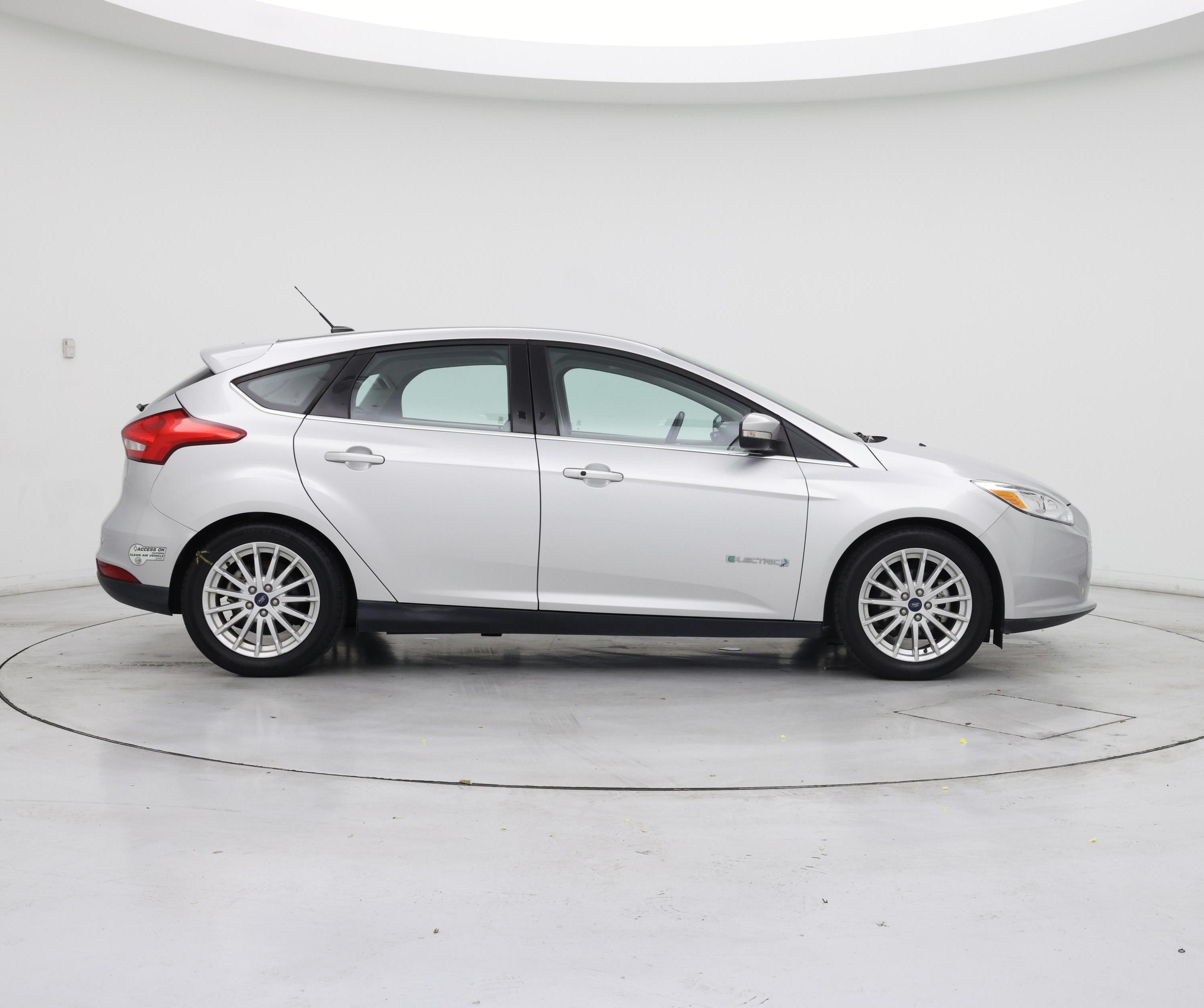 Thumbnail: 2017 Ford Focus - 7