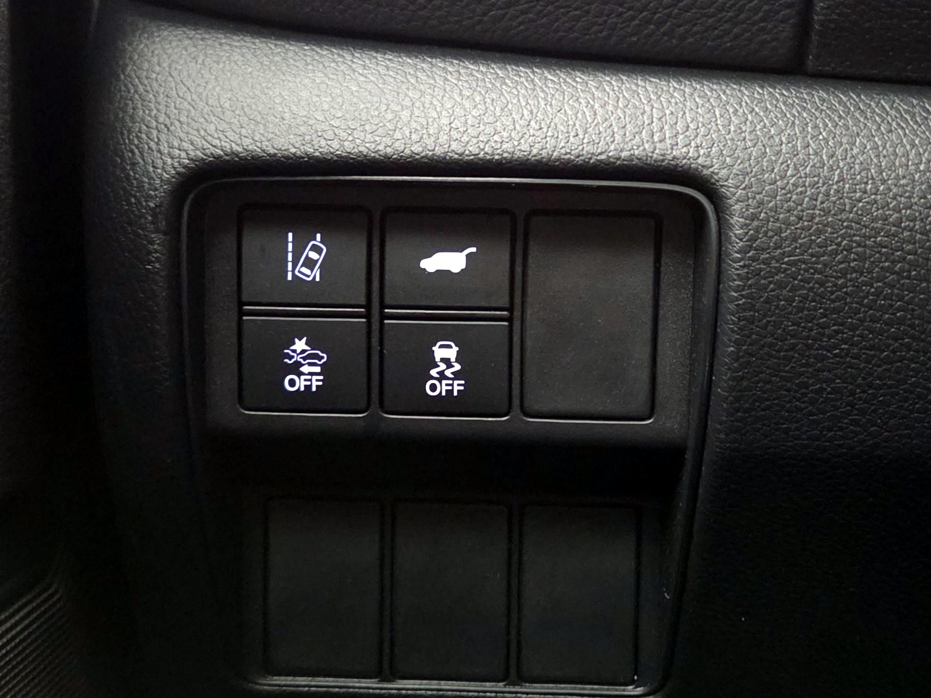 Thumbnail: 2017 Honda CR-V - 11