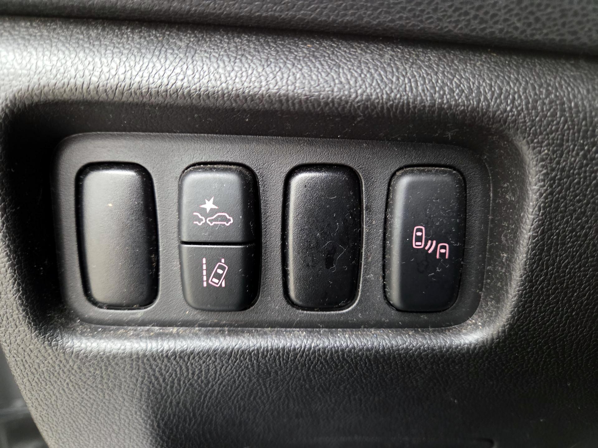 Thumbnail: 2021 Mitsubishi Outlander Sport - 13