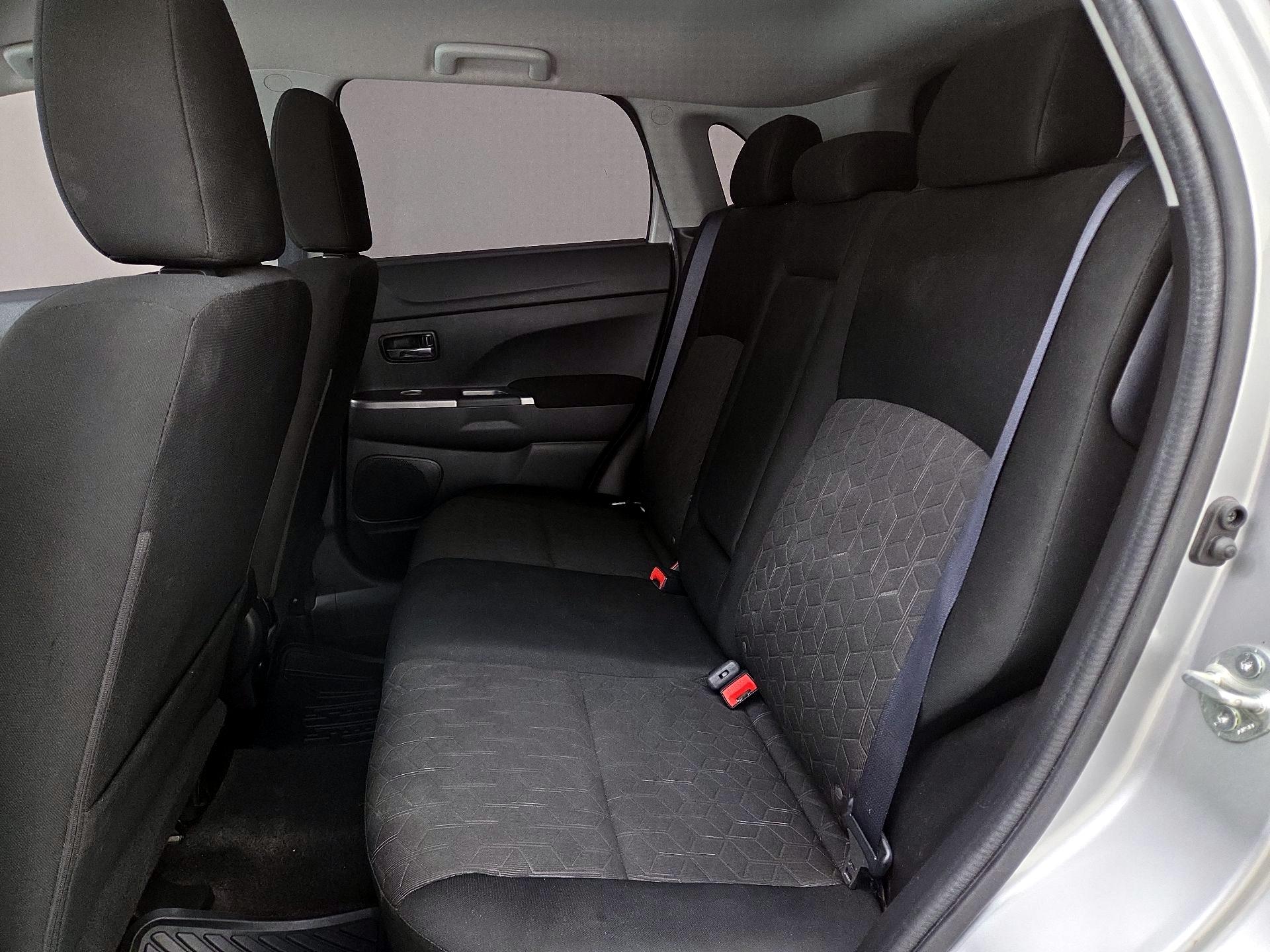 Thumbnail: 2021 Mitsubishi Outlander Sport - 19