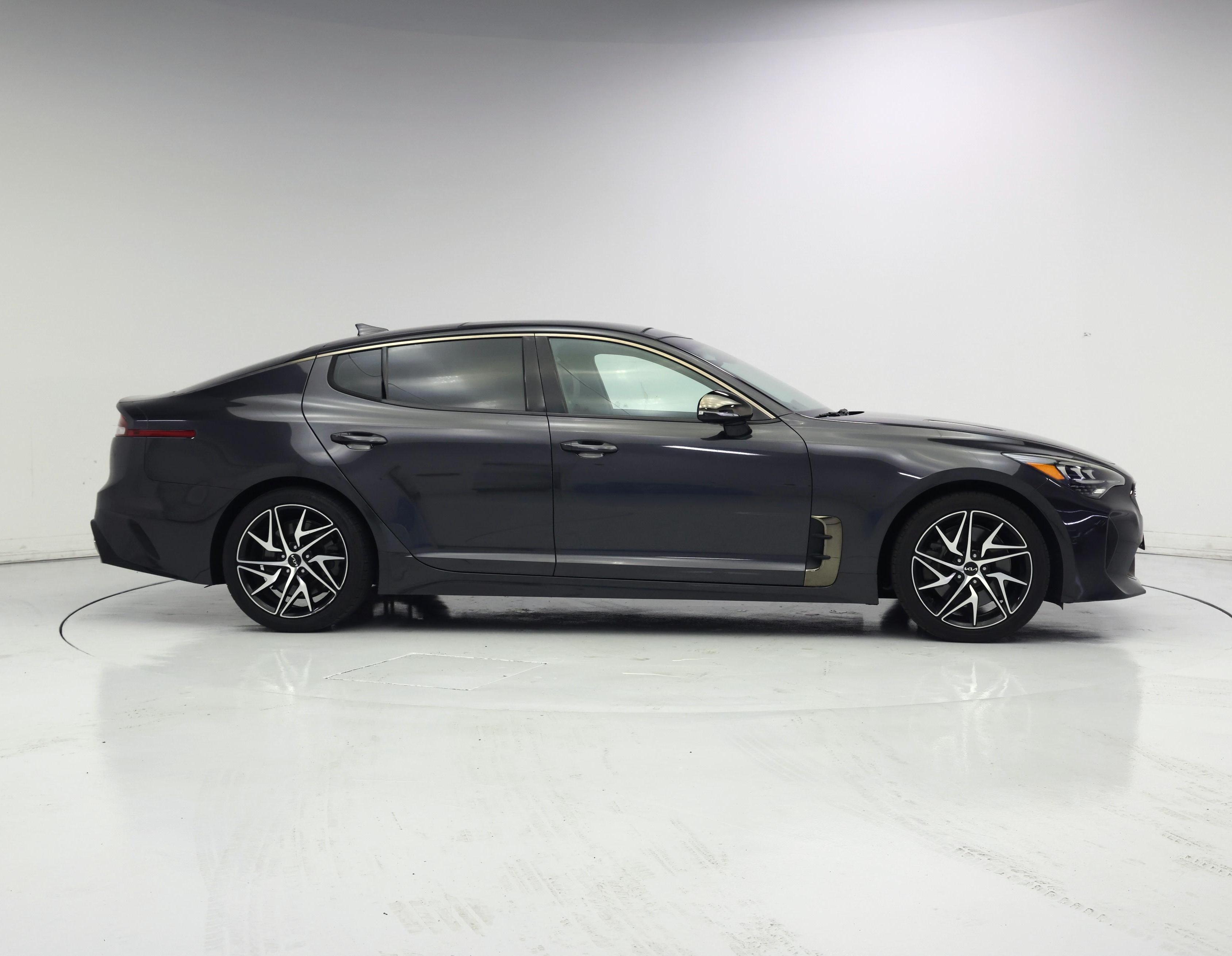 Thumbnail: 2022 Kia Stinger - 7