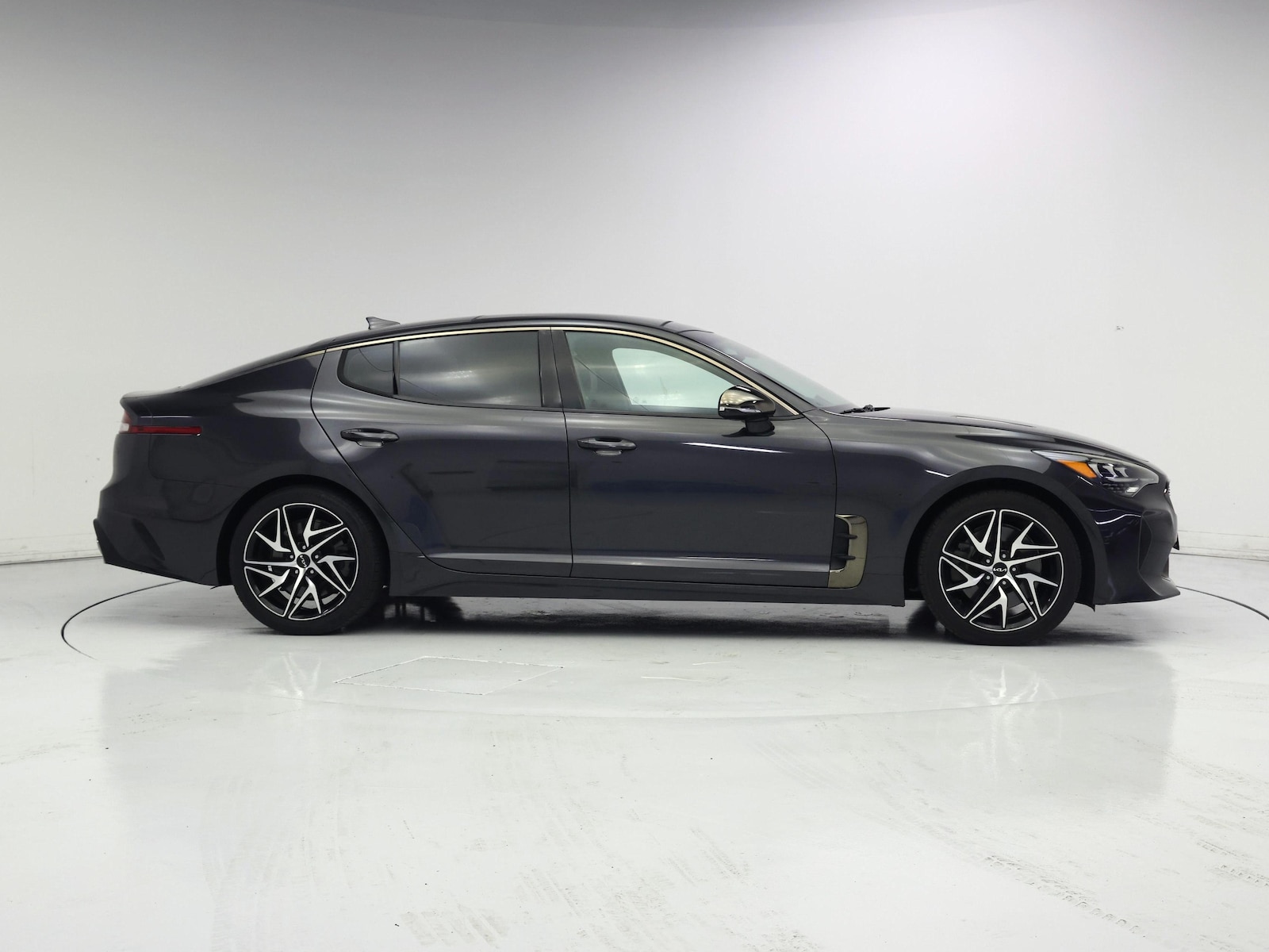 2022 Kia Stinger GT-Line - Photo 8