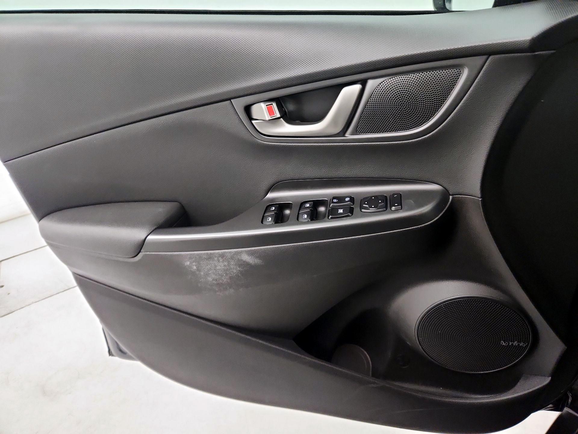 Thumbnail: 2020 Hyundai Kona - 12