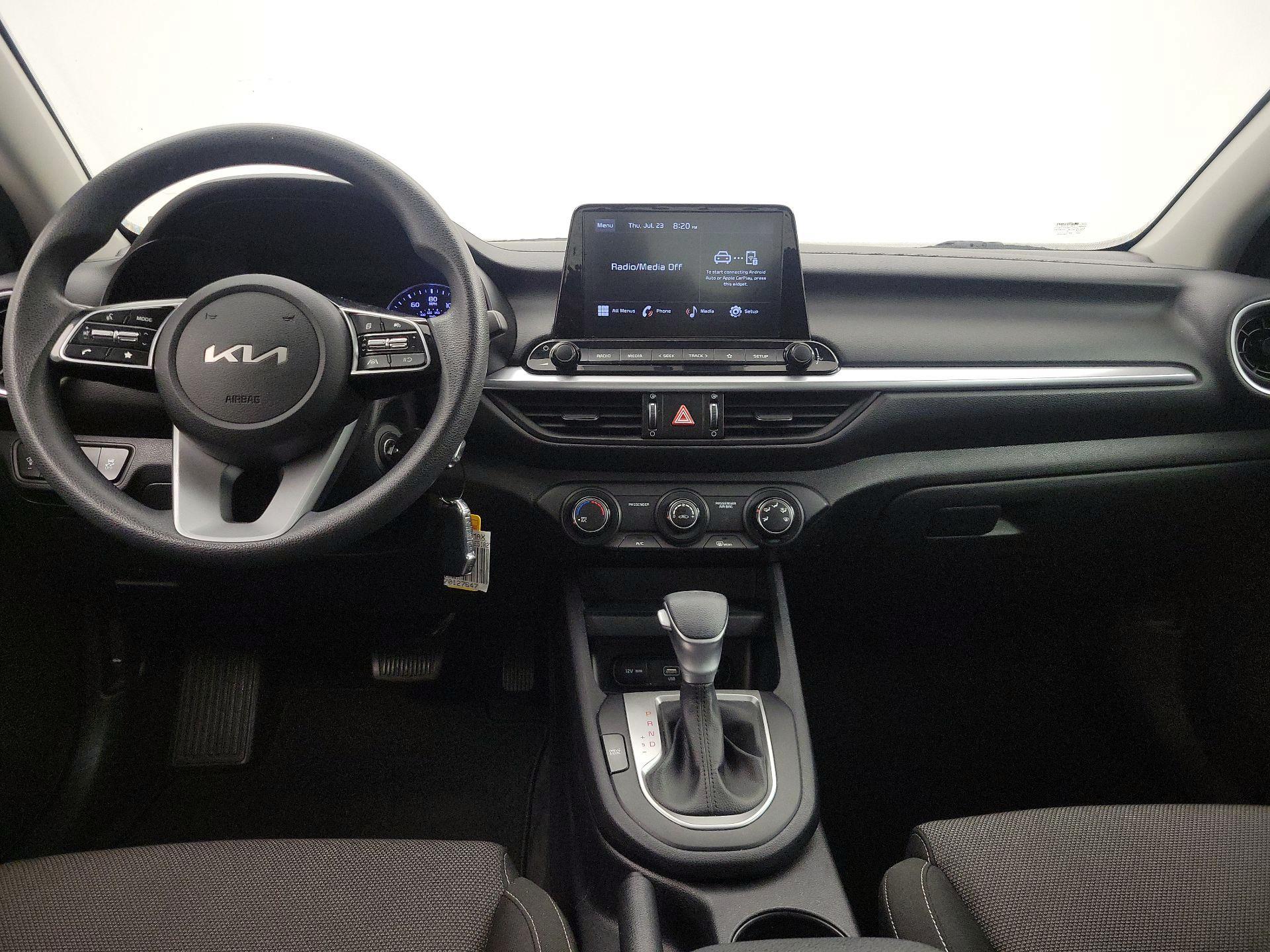 Thumbnail: 2023 Kia Forte - 9