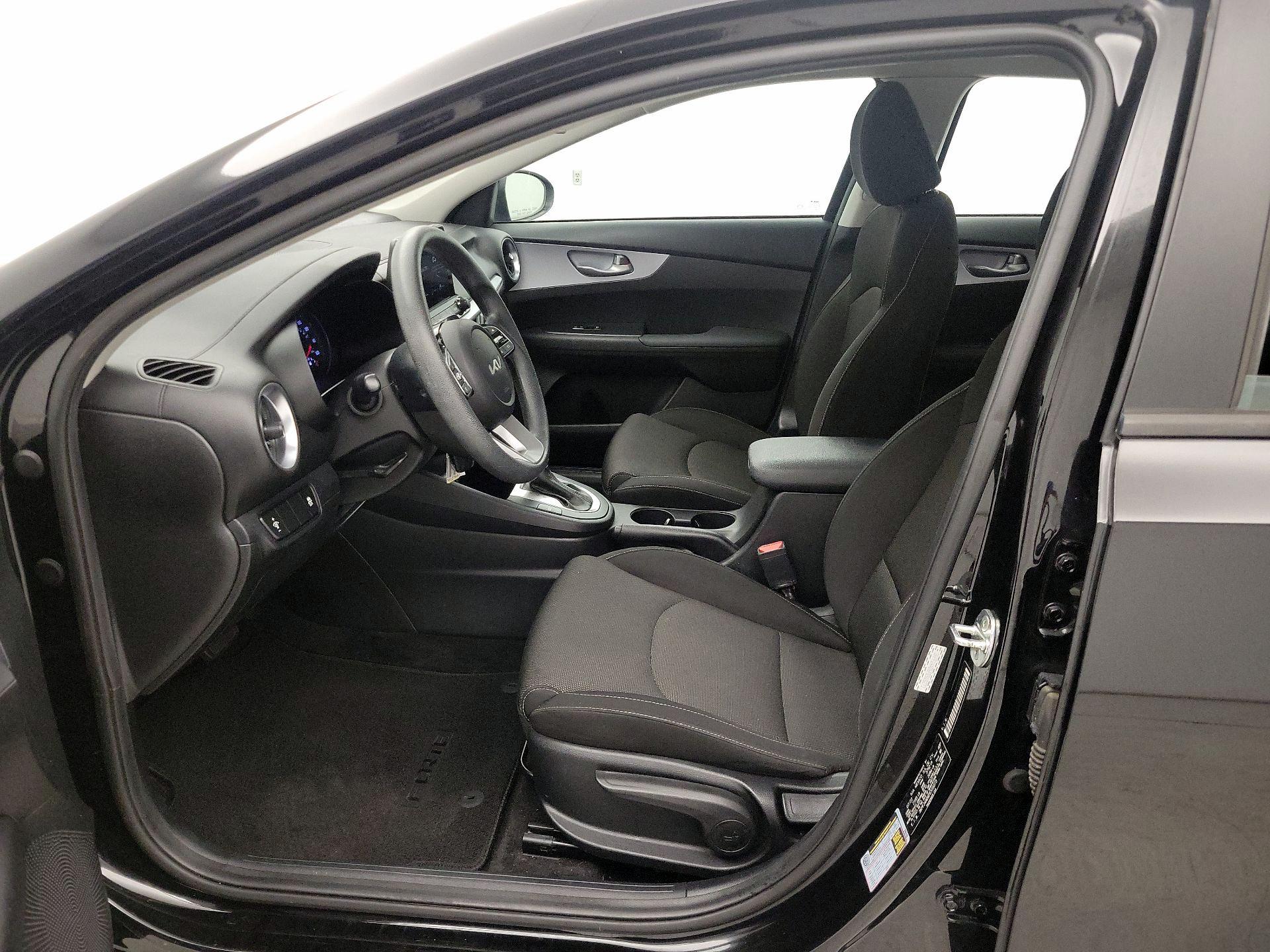 Thumbnail: 2023 Kia Forte - 11