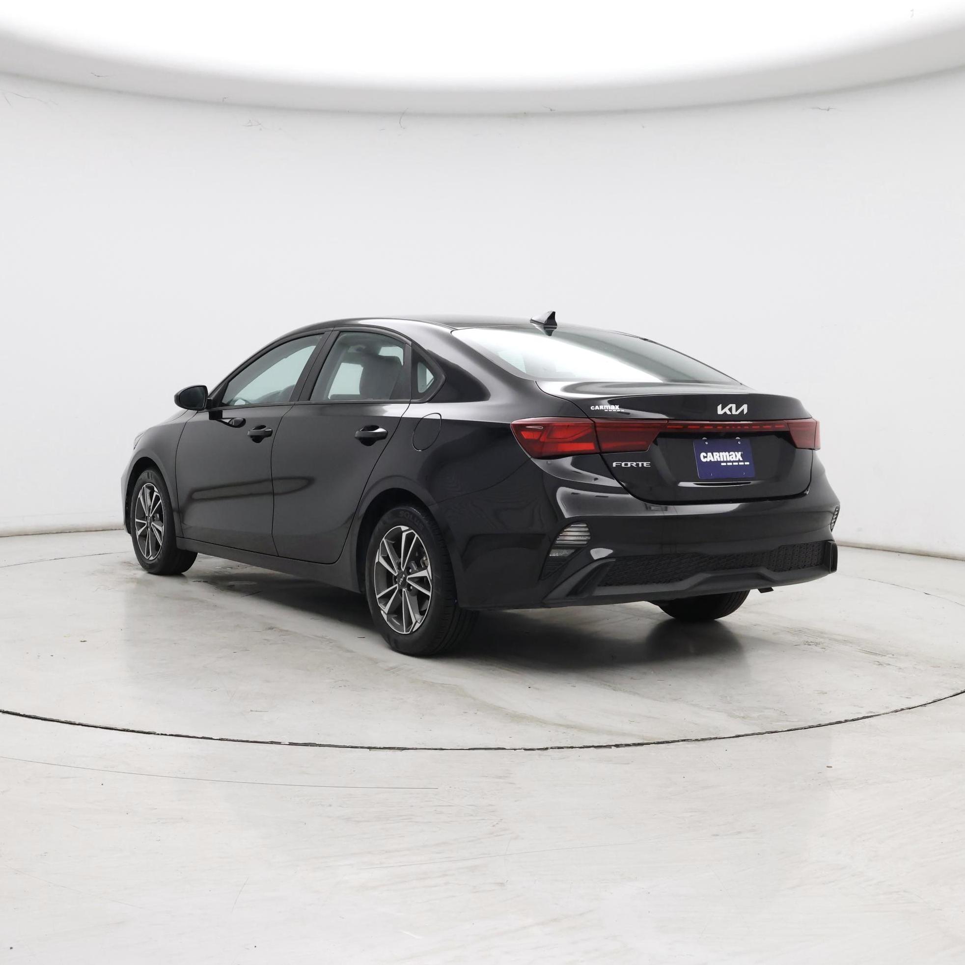 Thumbnail: 2023 Kia Forte - 2