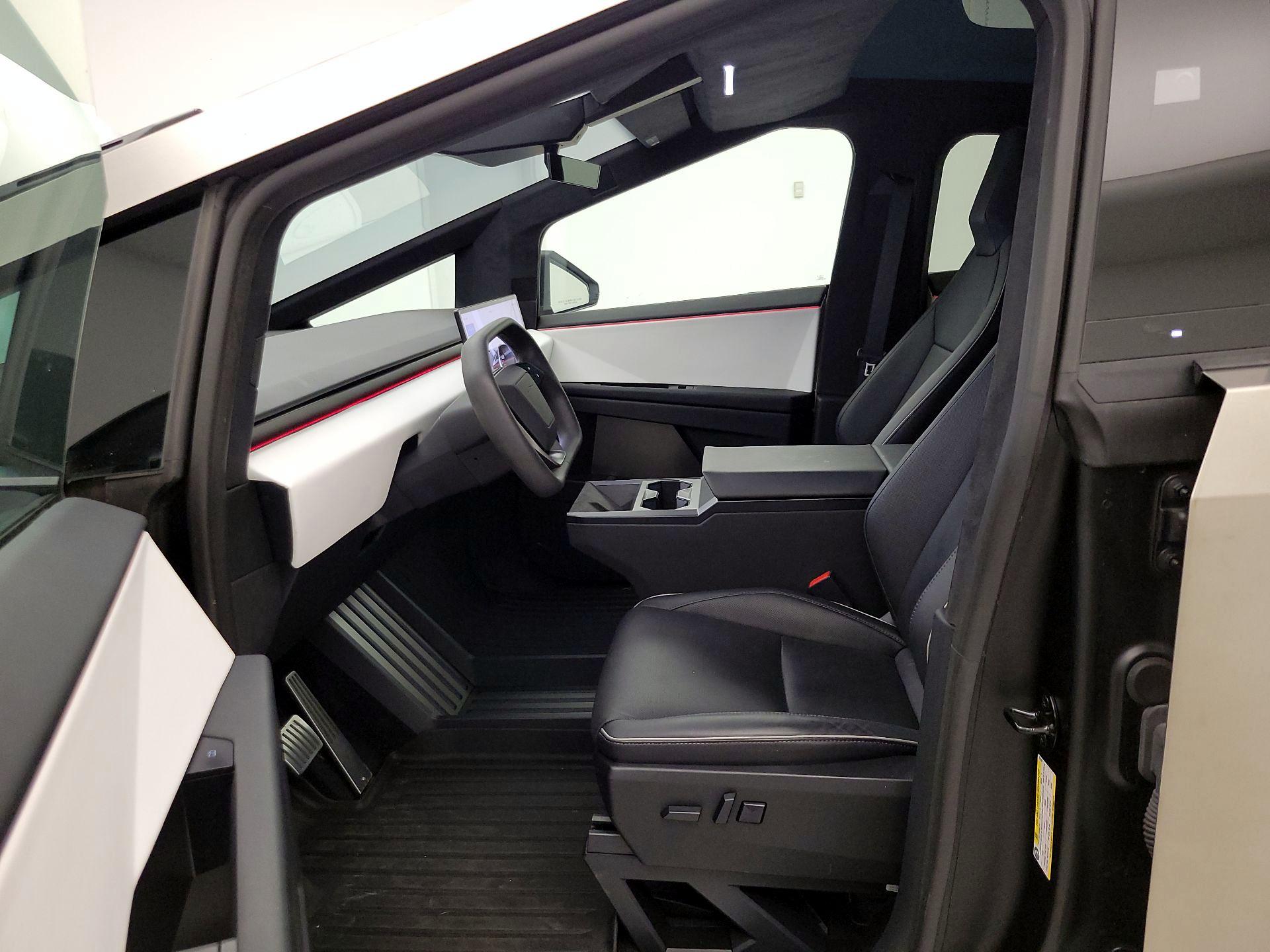 Thumbnail: 2024 Tesla Cybertruck - 11