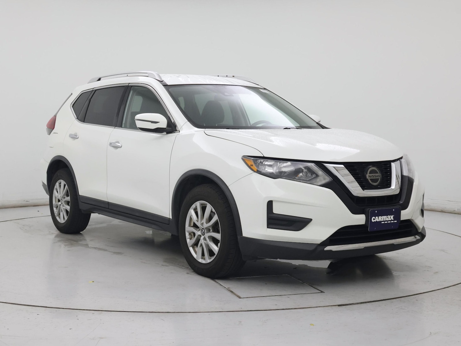 2020 Nissan Rogue SV - Photo 2