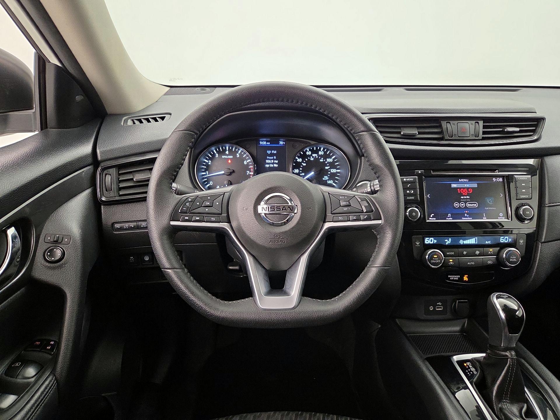 Thumbnail: 2020 Nissan Rogue - 10