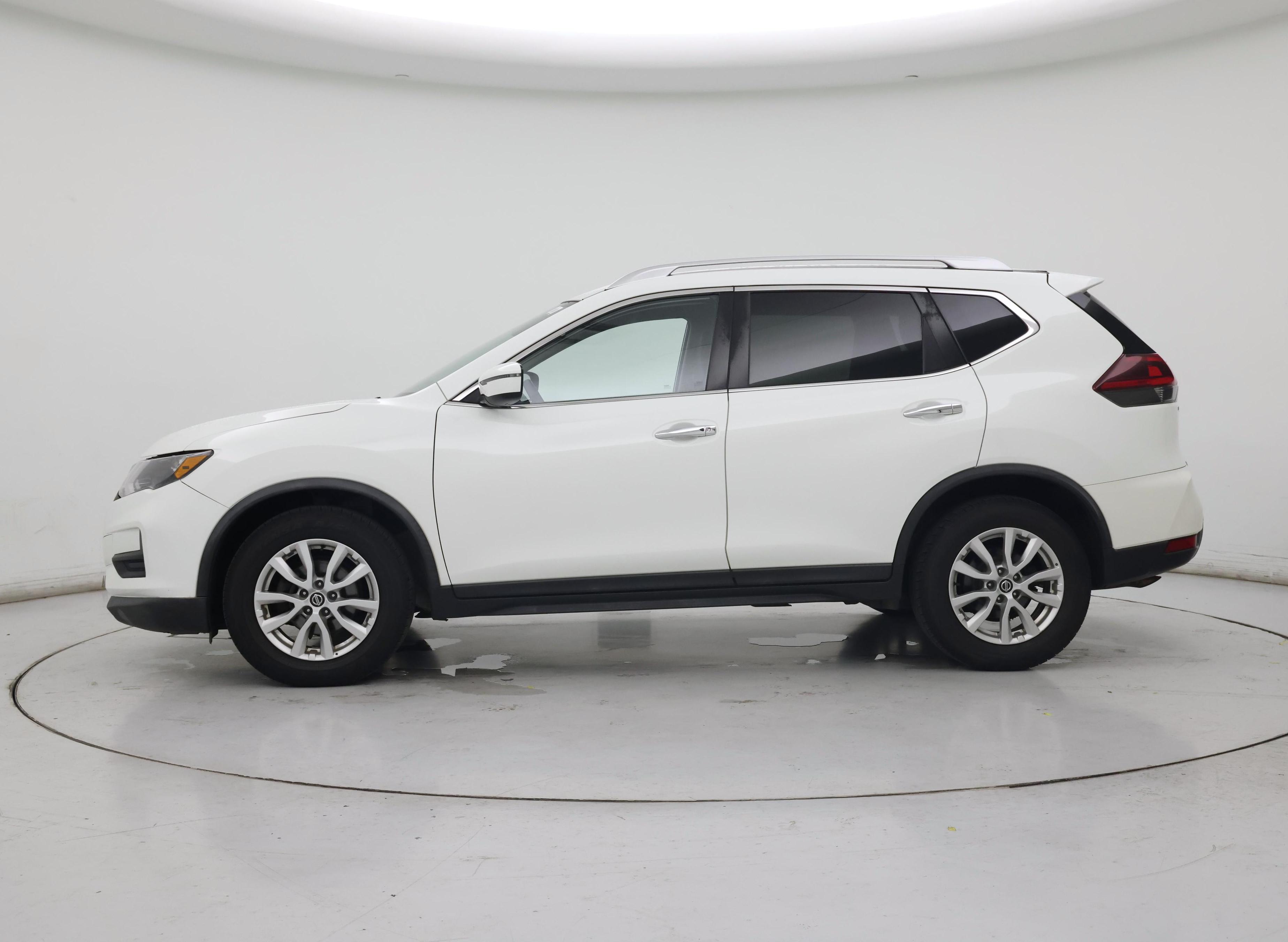 Thumbnail: 2020 Nissan Rogue - 3