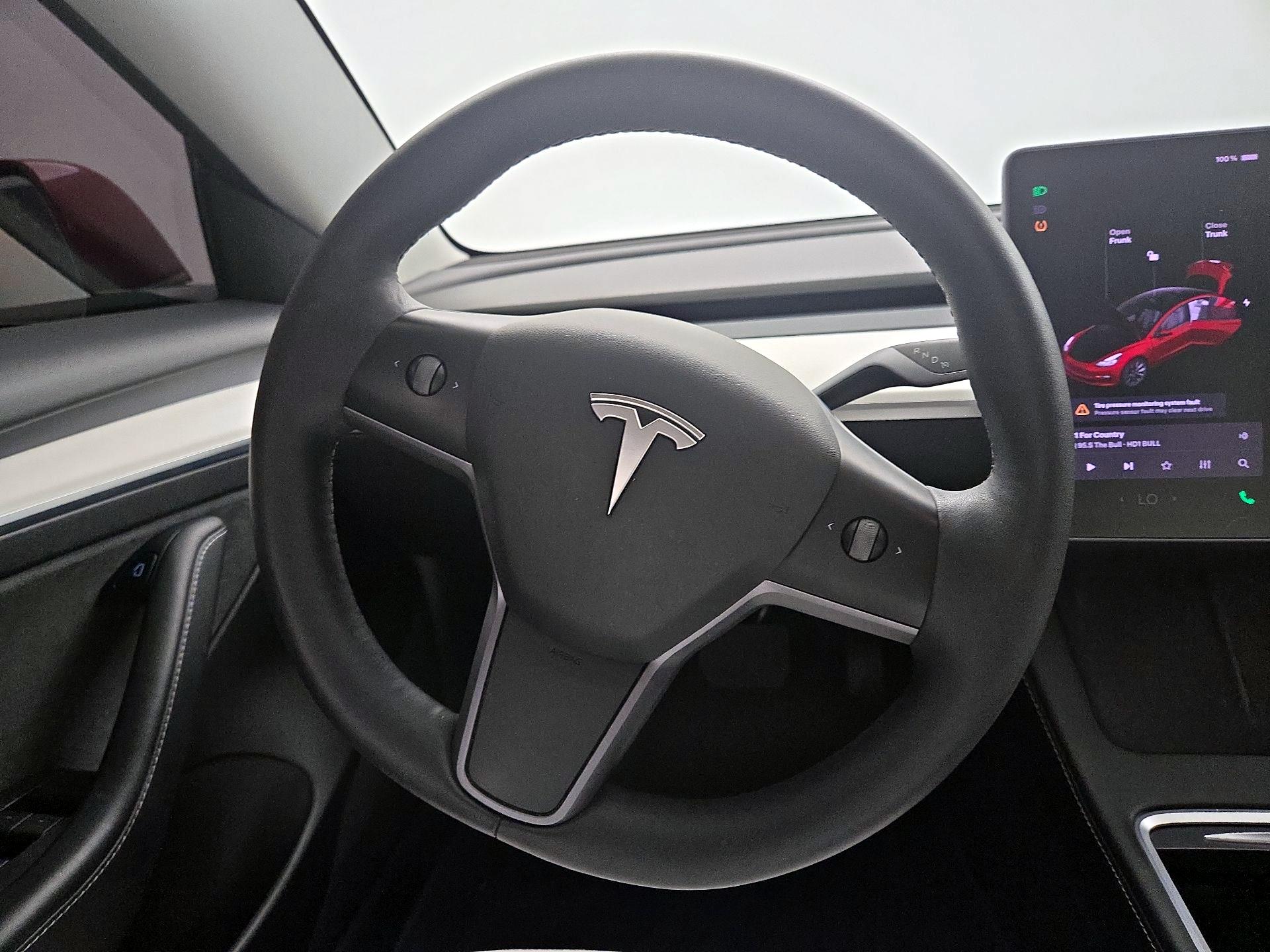 Thumbnail: 2021 Tesla Model 3 - 10